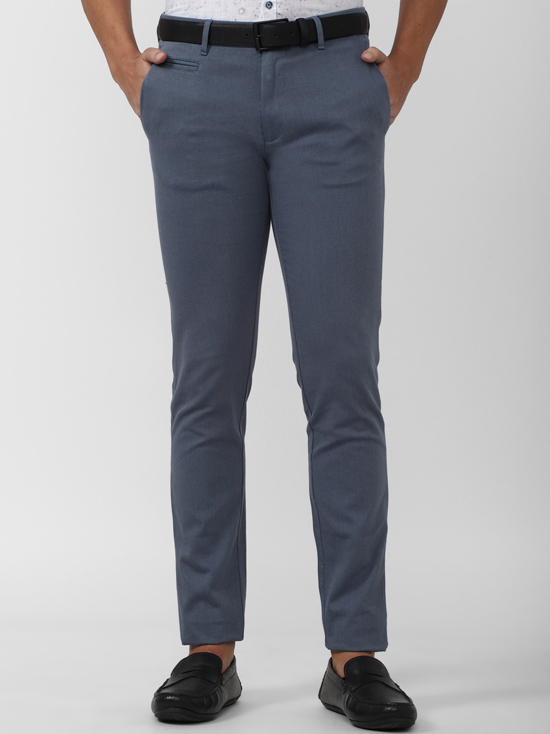 

V Dot Men Textured Slim Fit Trousers, Navy blue