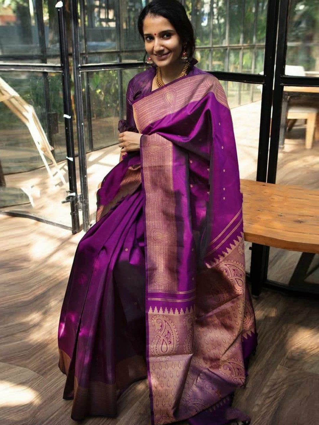 

Fashion Booms Woven Design Zari Pure Silk Kanjeevaram Saree, Magenta