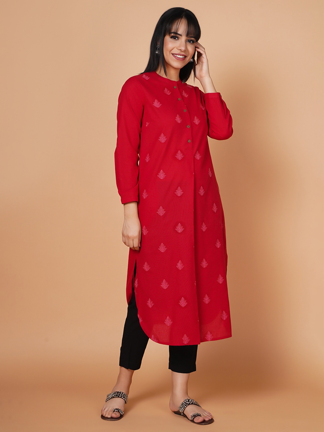 

BARARA ETHNIC Floral Embroidered Thread Work Pure Cotton Kurta, Red