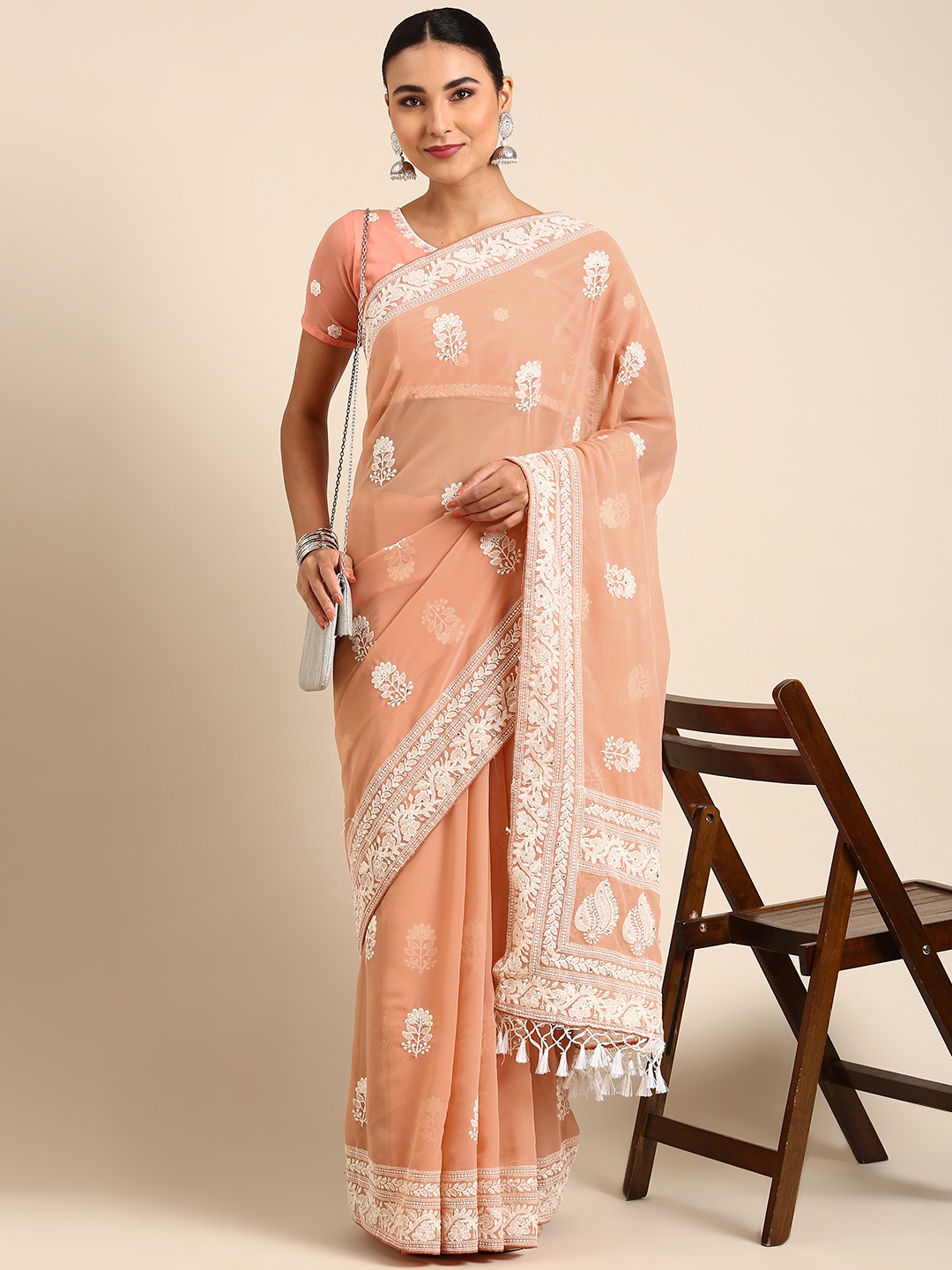 

Shaily Floral Embroidered Chikankari Pure Georgette Saree, Peach