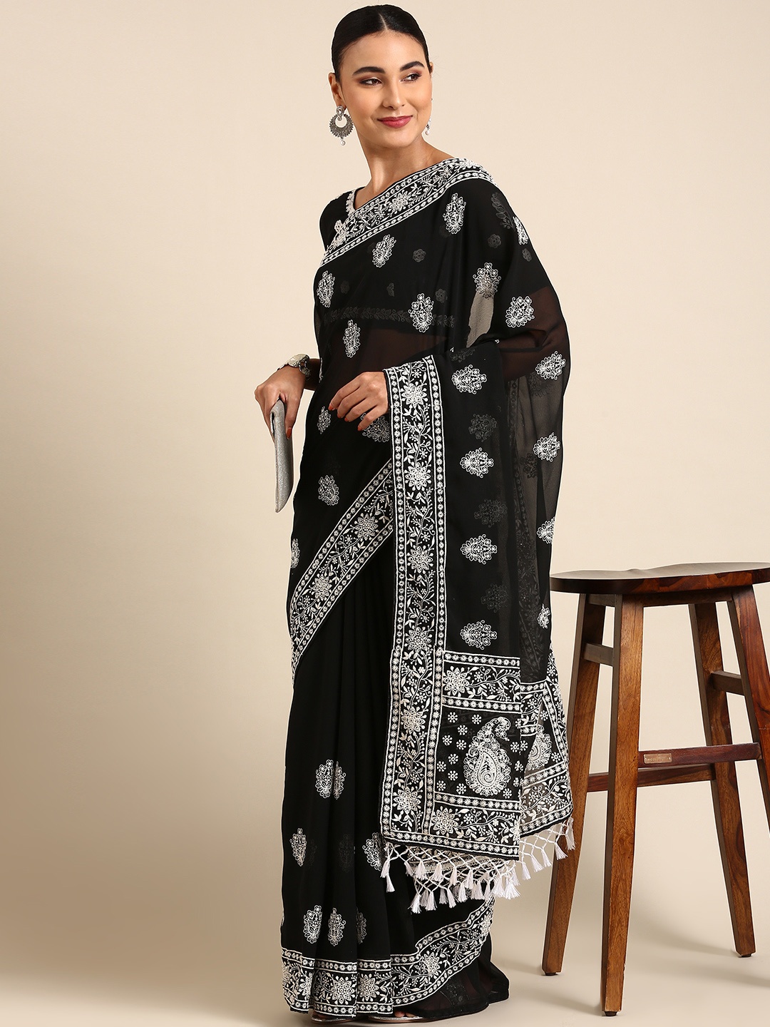 

Shaily Ethnic Motifs Embroidered Chikankari Pure Georgette Saree, Black