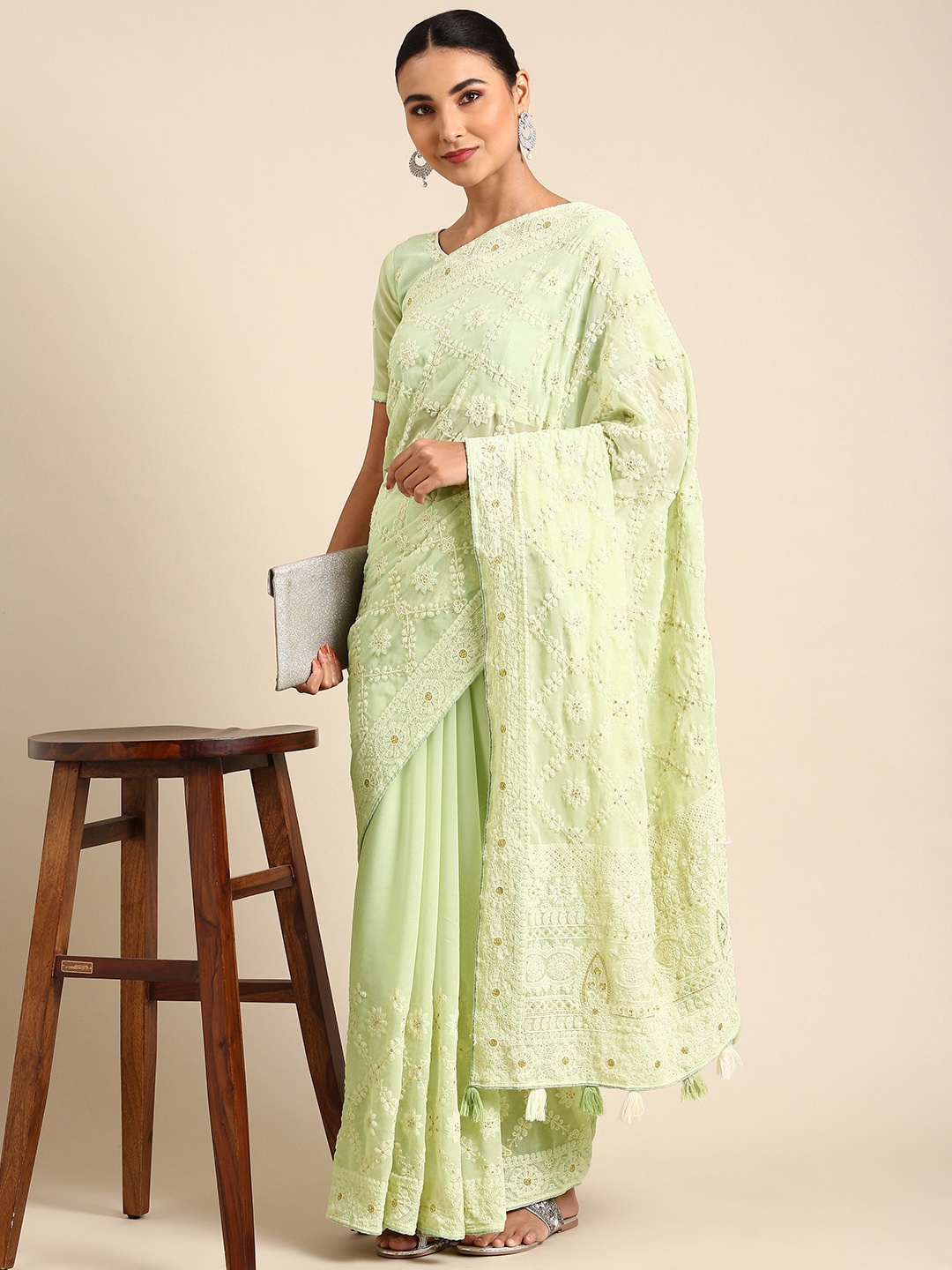 

Shaily Ethnic Motifs Embroidered Chikankari Pure Georgette Saree, Green