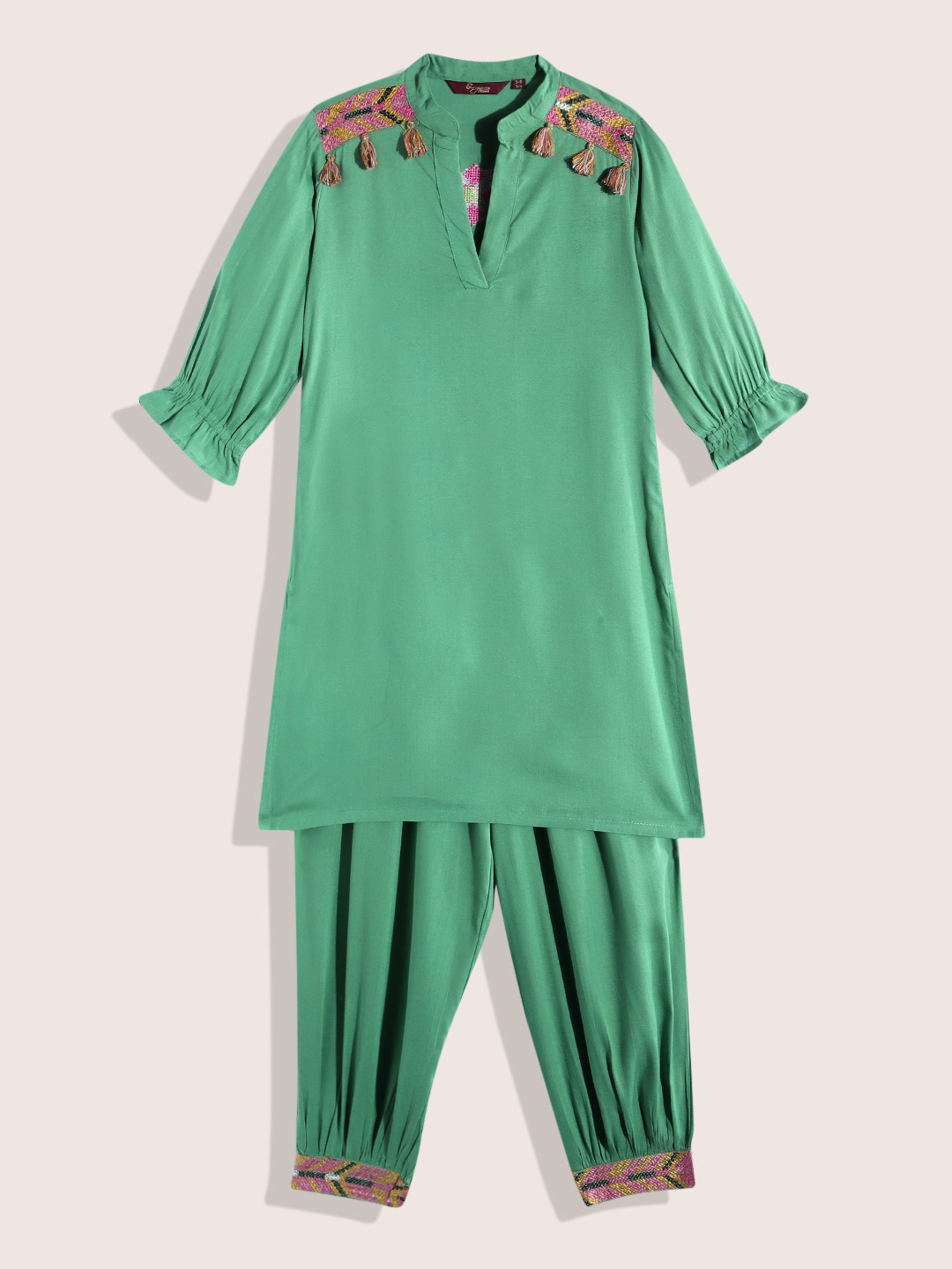 

Sangria Girls Embroidered Detail Kurta with Salwar, Green