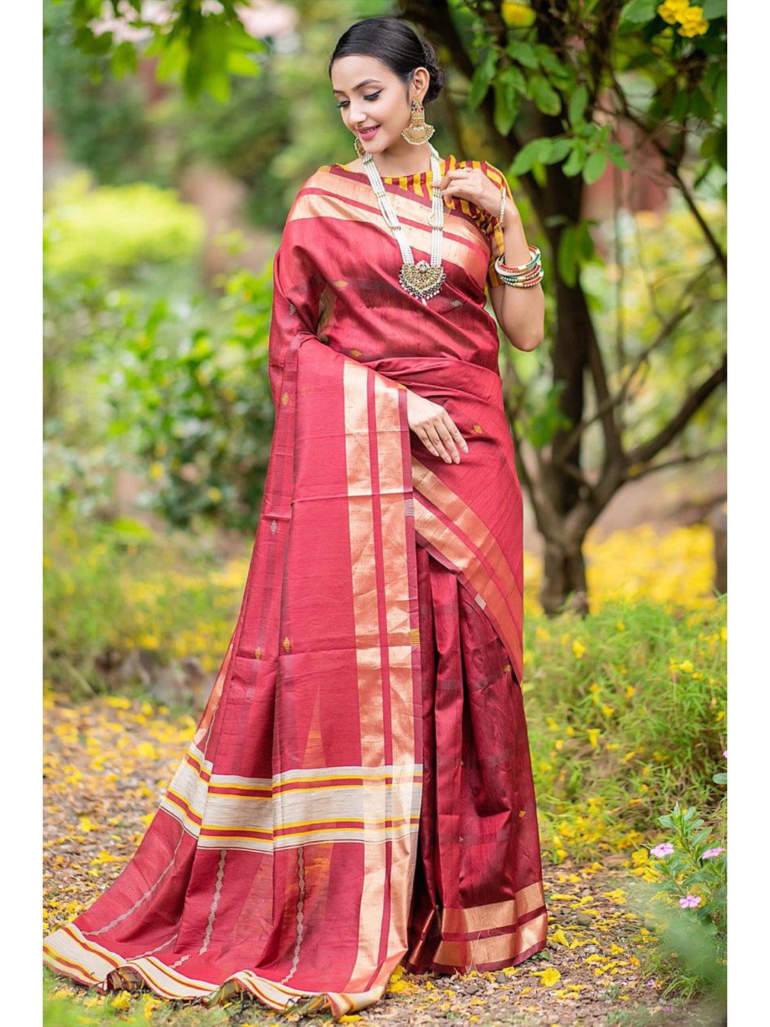 

Fashion Booms Woven Design Zari Pure Silk Kanjeevaram Saree, Maroon