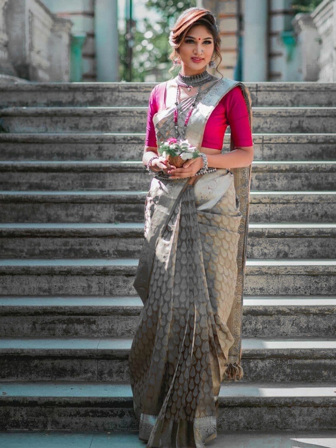 

Fashion Booms Woven Design Pure Silk Kanjeevaram Saree, Pink