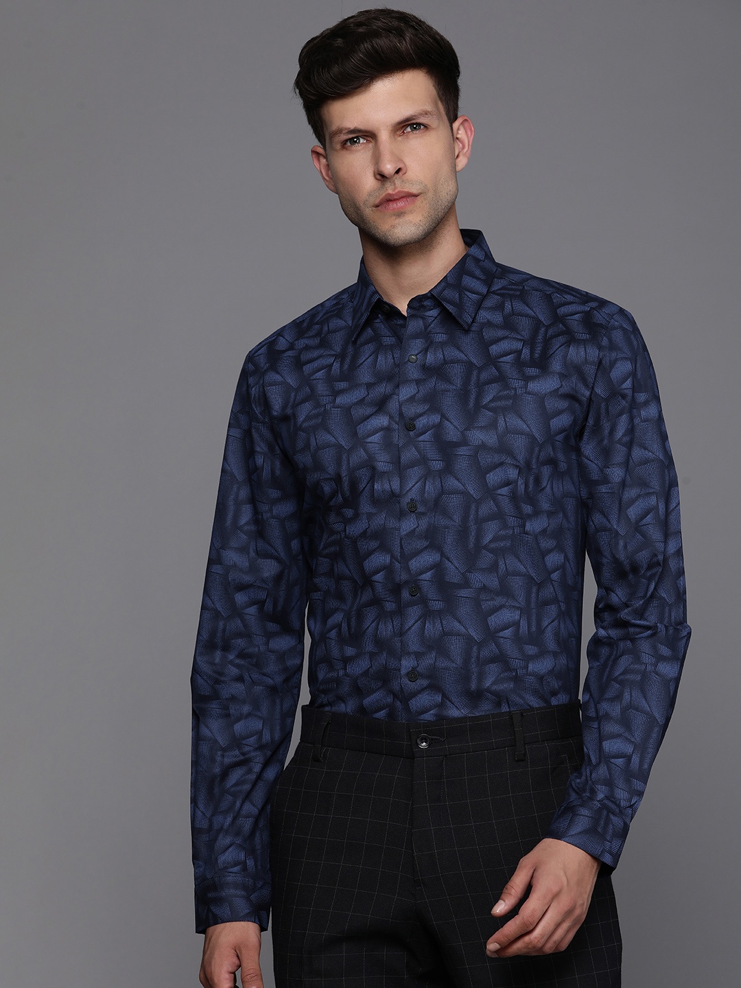 

Louis Philippe Ath.Work Twill Super Slim Fit Printed Semiformal Shirt, Navy blue