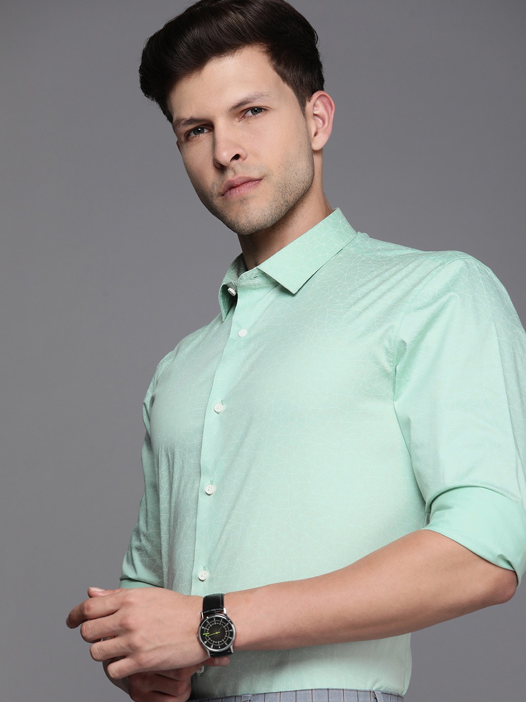 

Louis Philippe Ath Work Men Super Slim Fit Geometric Printed Semiformal Shirt, Green