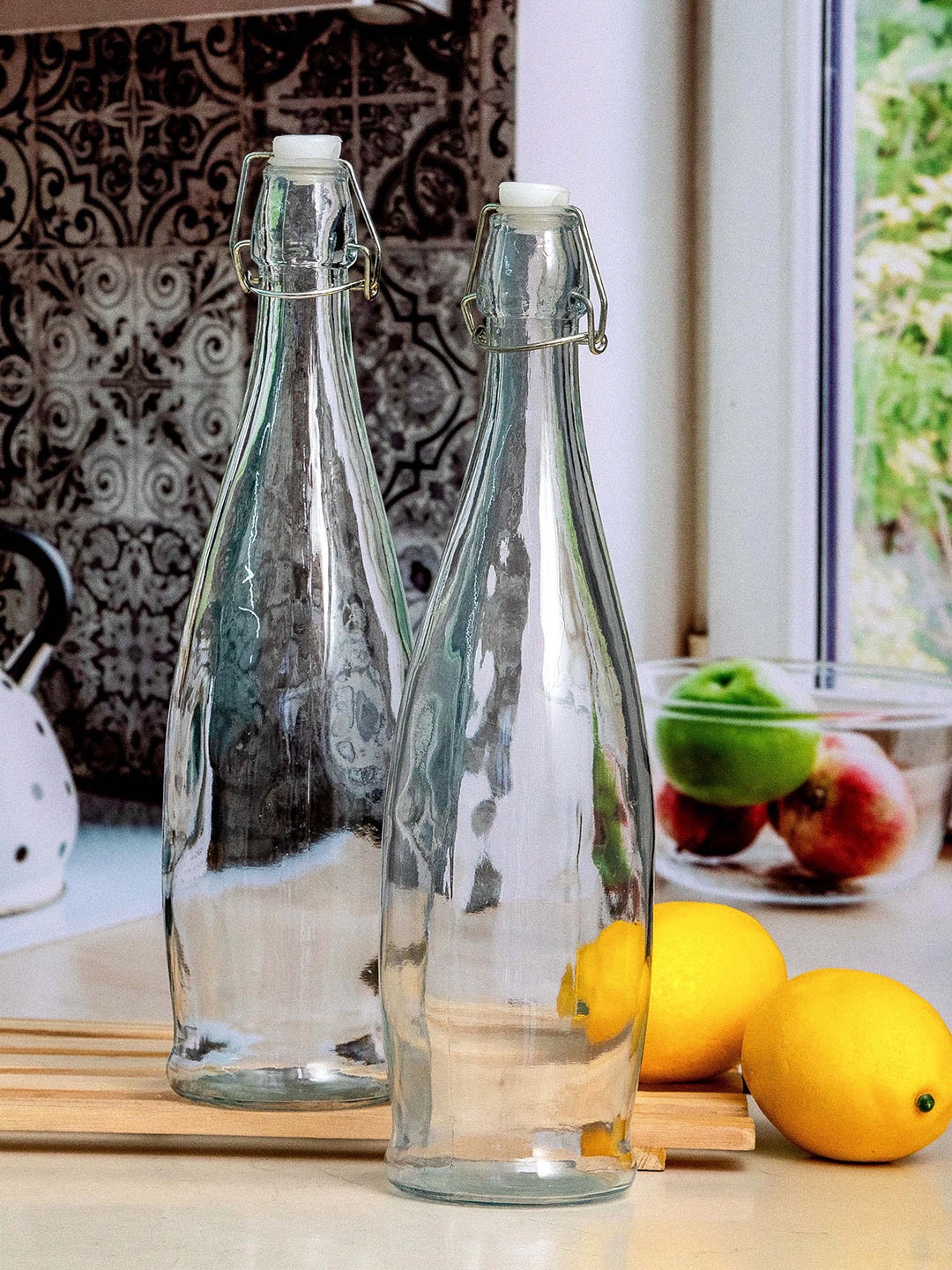 

White Gold Set Of 2 Transparent Glass Water Bottle 1 Litre Each