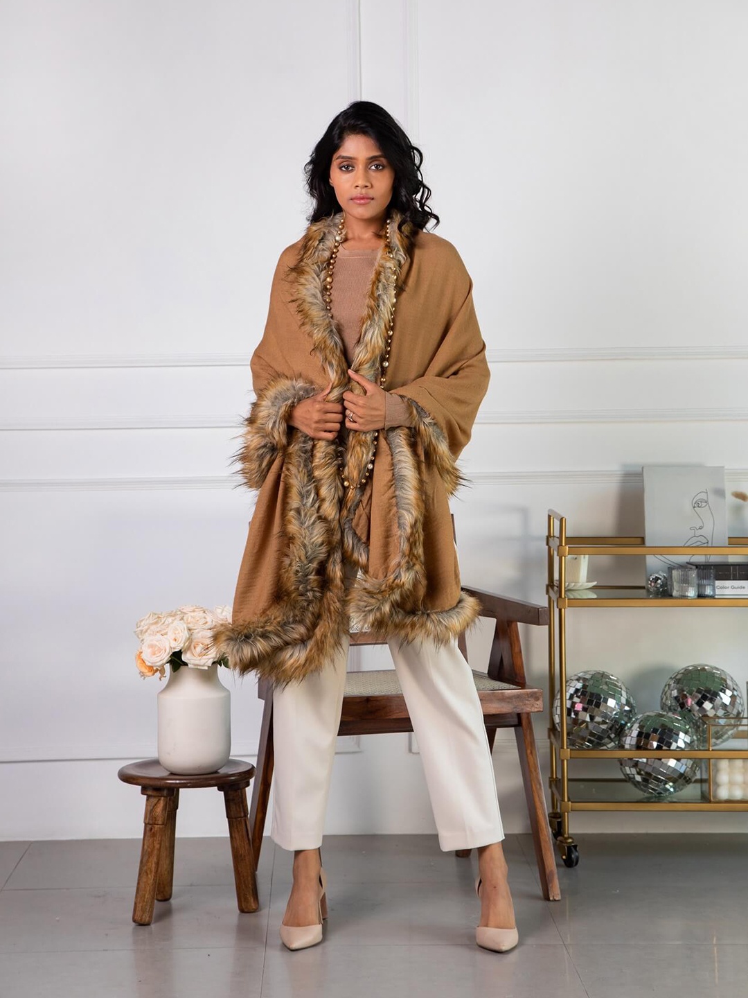 

Rhe-Ana Women Faux Fur Ochre Stole, Brown