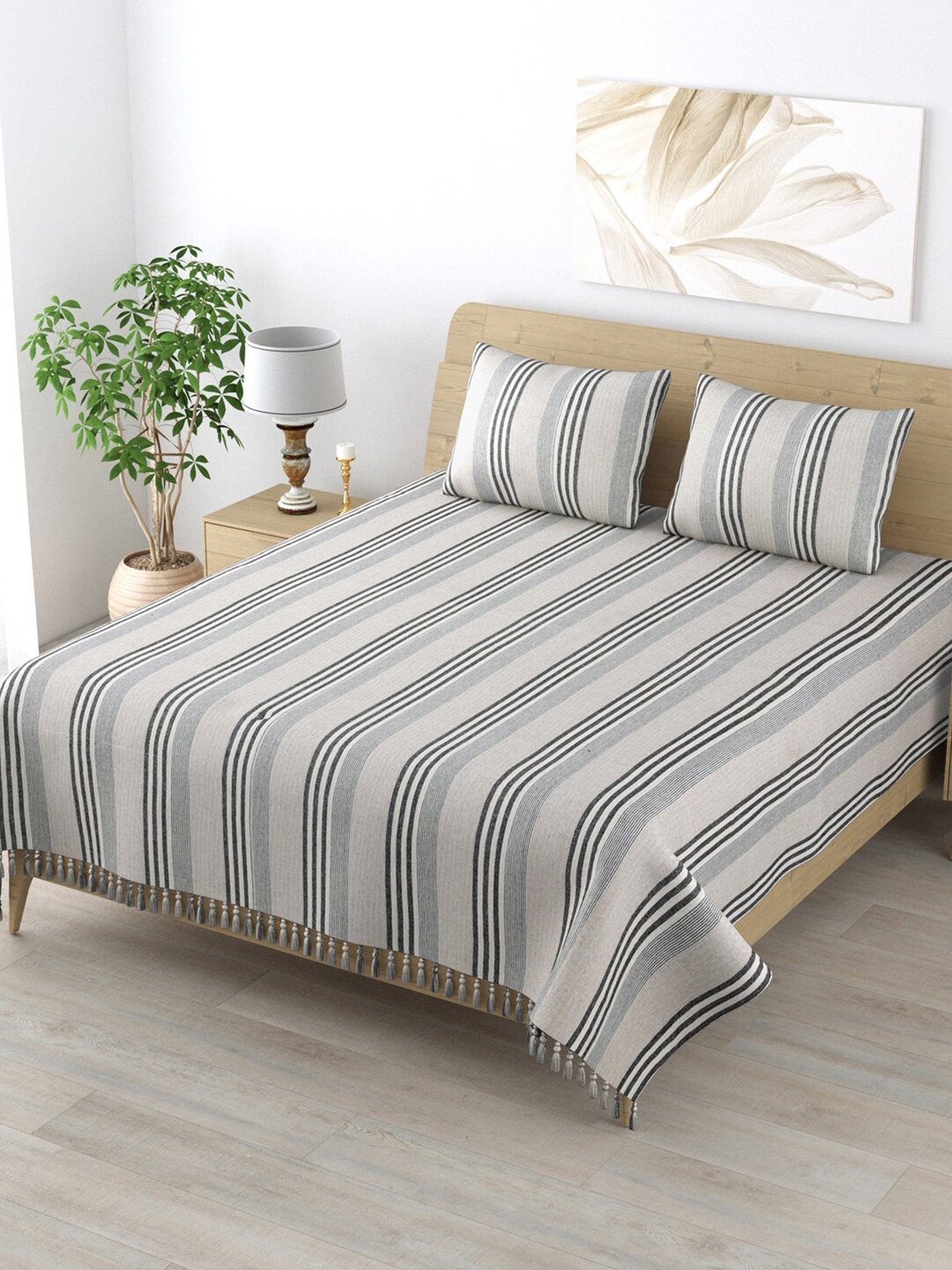 

Varde Grey & White Striped 210 TC Cotton King Bedsheet with 2 Pillow Covers
