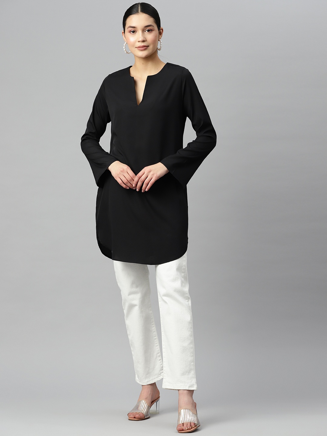 

Ives Solid Crepe Longline Top, Black
