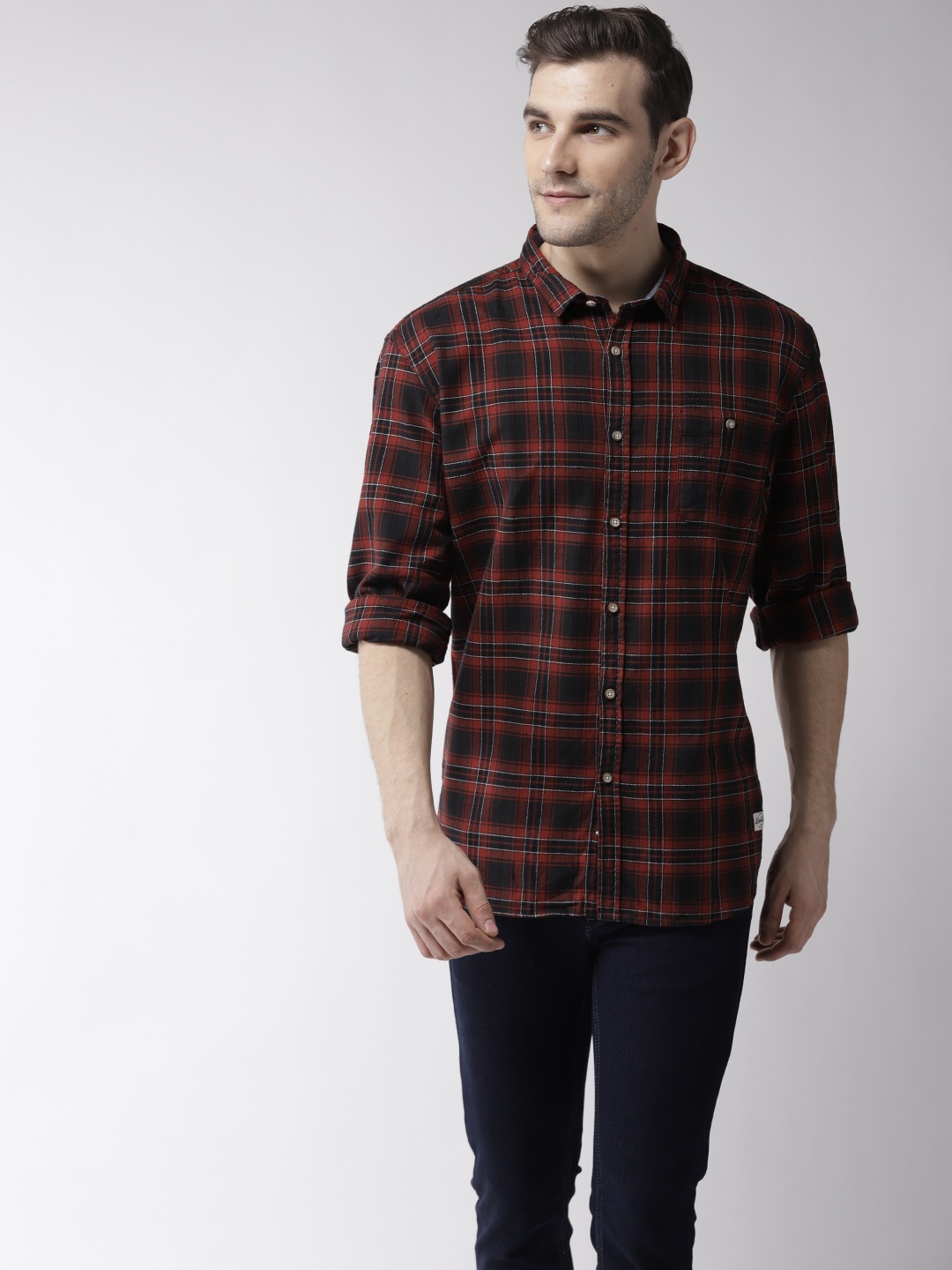

Flying Machine Men Red & Black Regular Fit Checked Casual Shirt