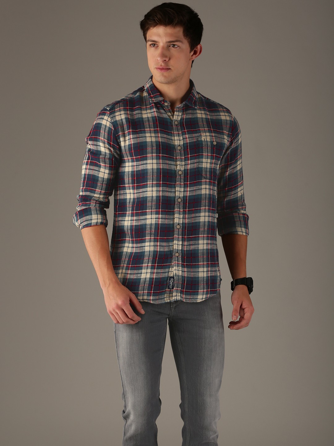 

Flying Machine Men Navy Blue & Cream-Coloured Regular Fit Checked Casual Shirt