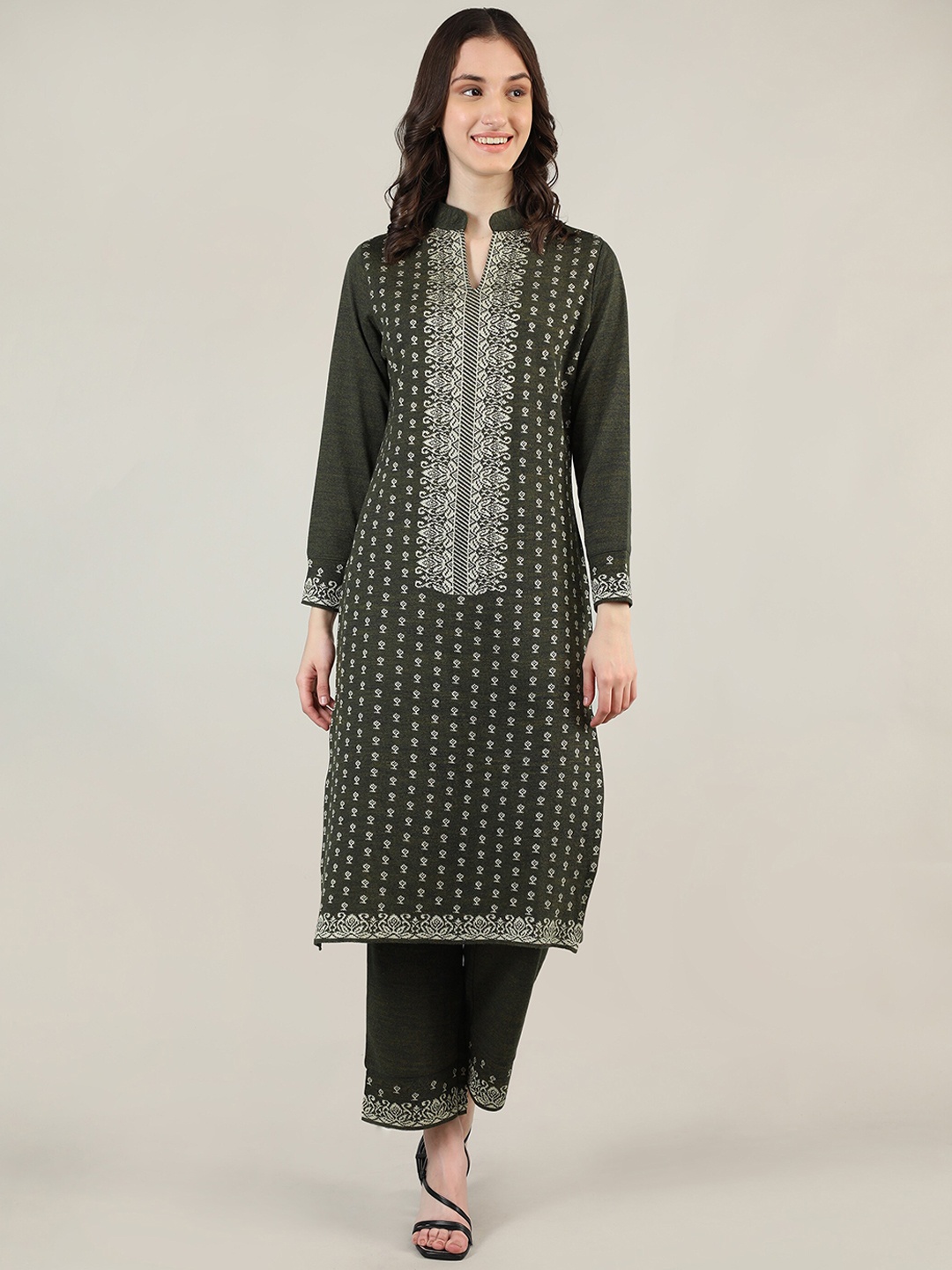 

MIKHAD Ethnic Motifs Wool Kurta with Trousers, Olive