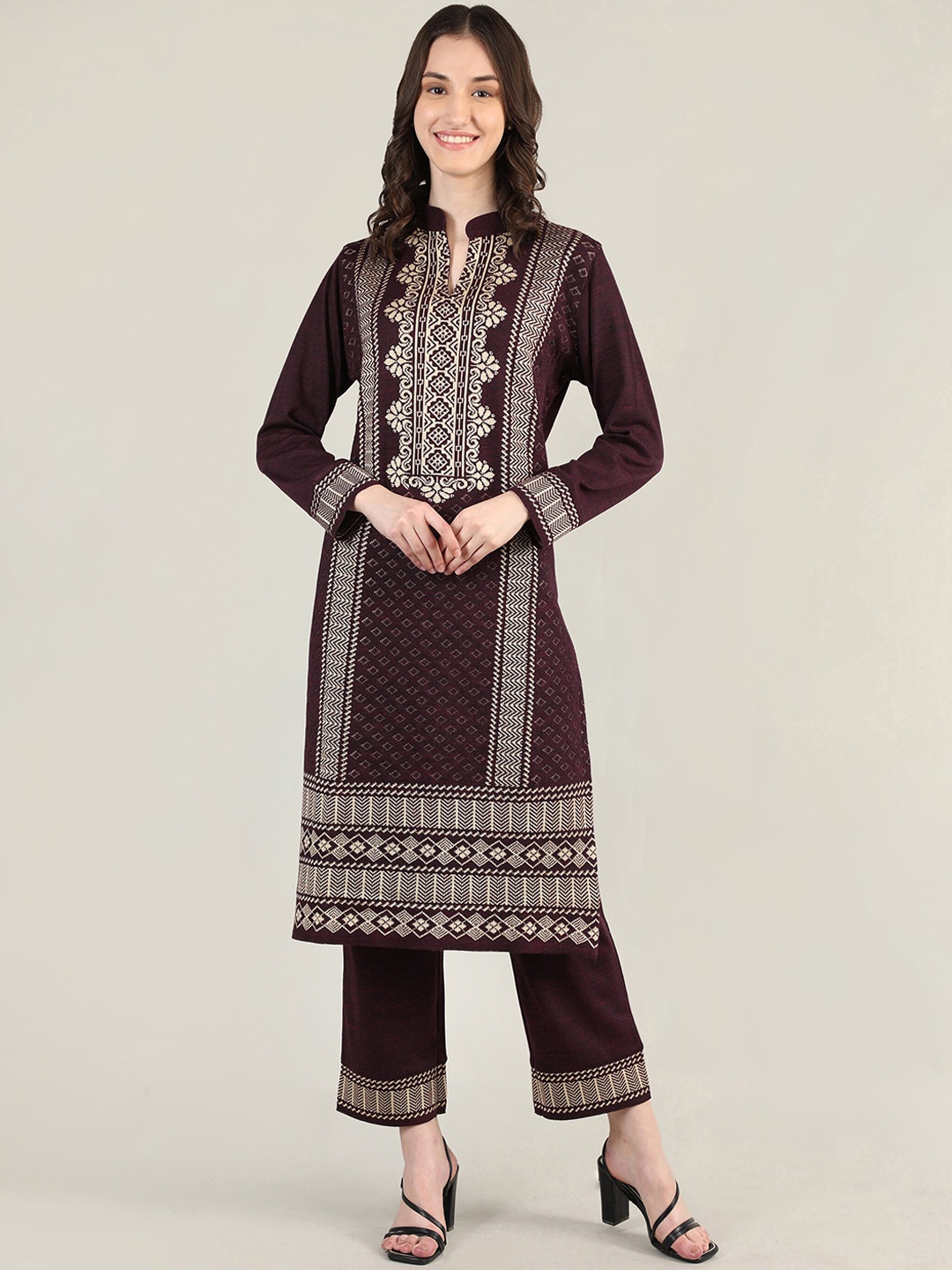 

MIKHAD Women Purple Ethnic Motifs Kurta with Trousers