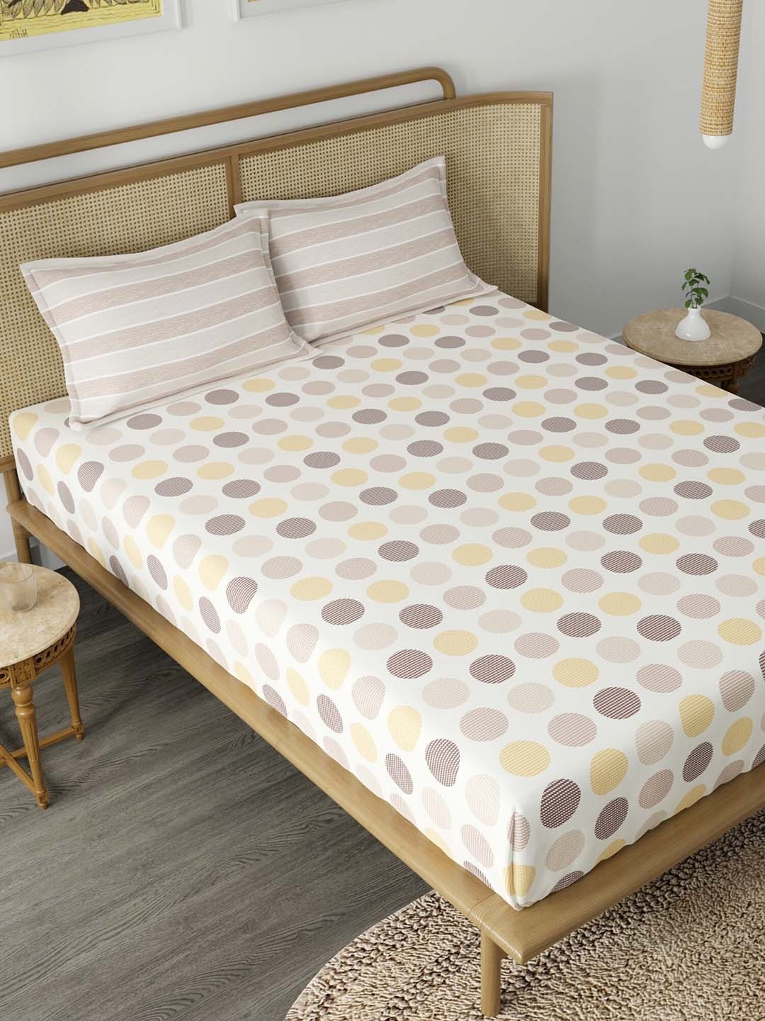 

CHHAVI INDIA White & Yellow Geometric 210 TC King Bedsheet with 2 Pillow Covers