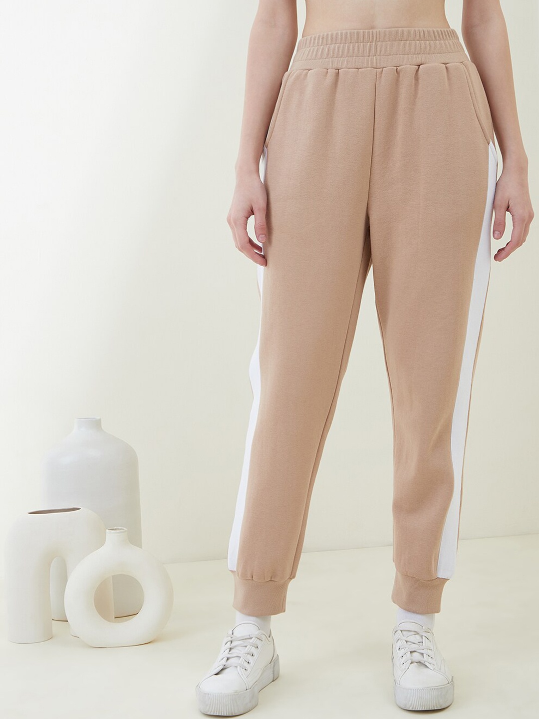 

Femella Women Colourblocked Ribbed Joggers, Beige