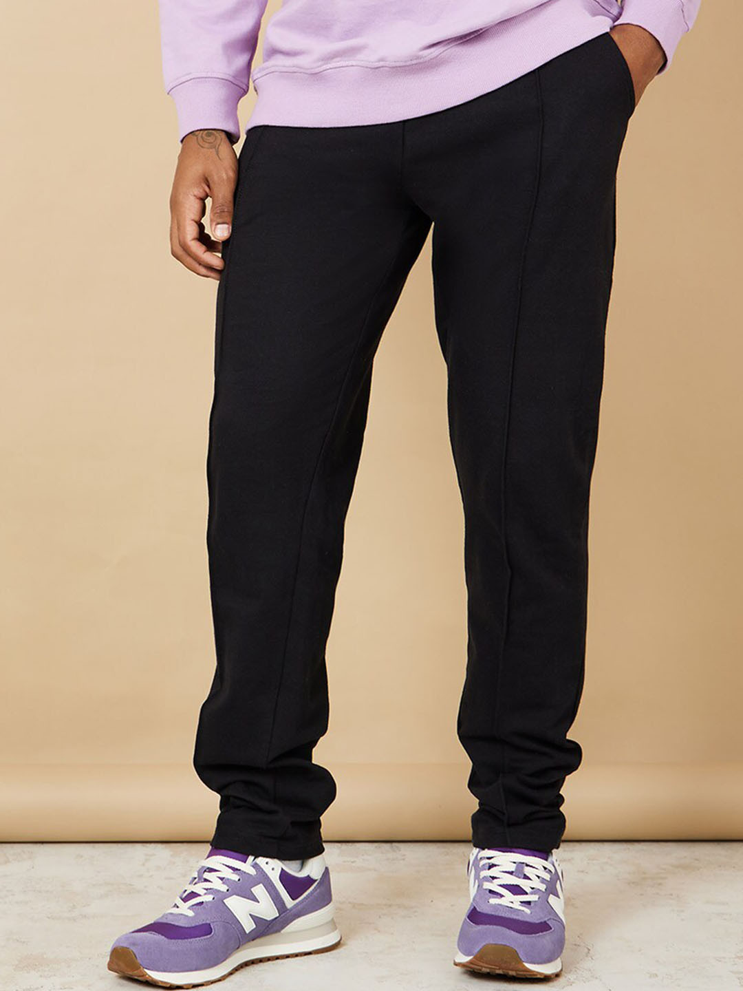 

Styli Men Front Pintuck Detail Slim Fit Jogger, Black