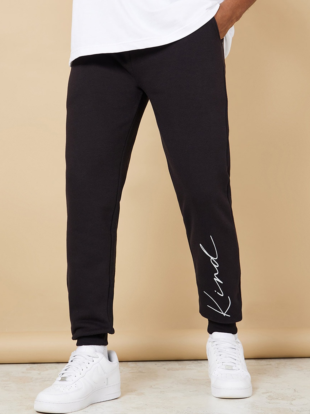 

Styli Men Printed Slim-Fit Cotton Joggers, Black
