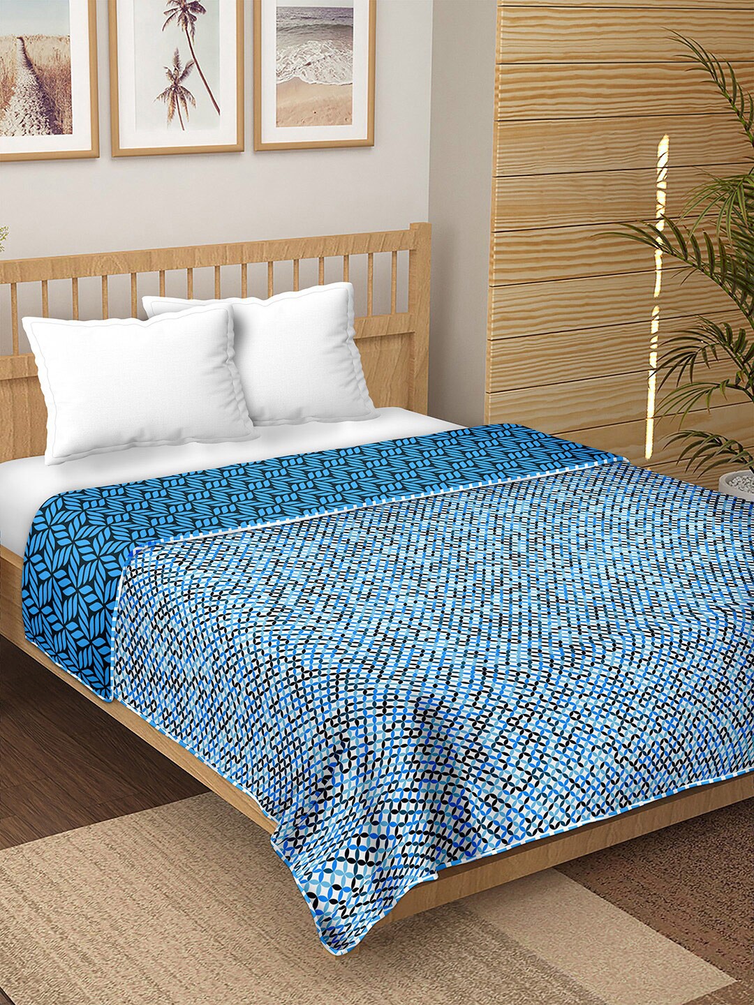 

BELLA CASA Blue & Black Geometric AC Room Double Bed Dohar