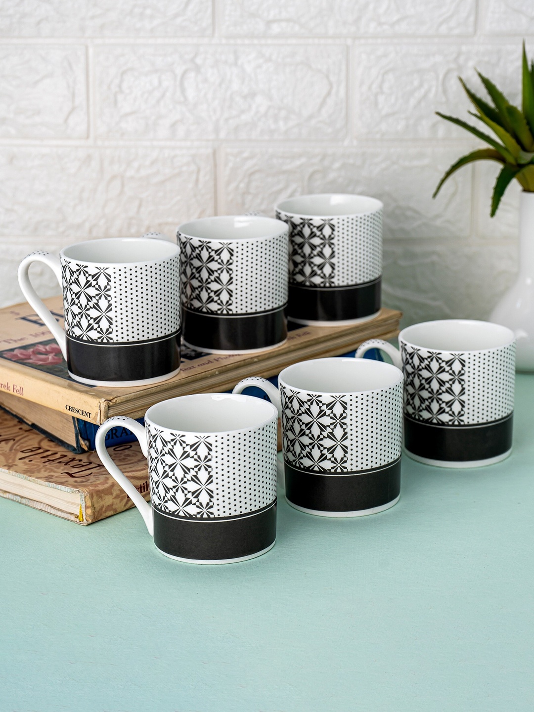 

CLAY CRAFT Black & White Set Of 6 Floral Printed Ceramic Glossy Cups