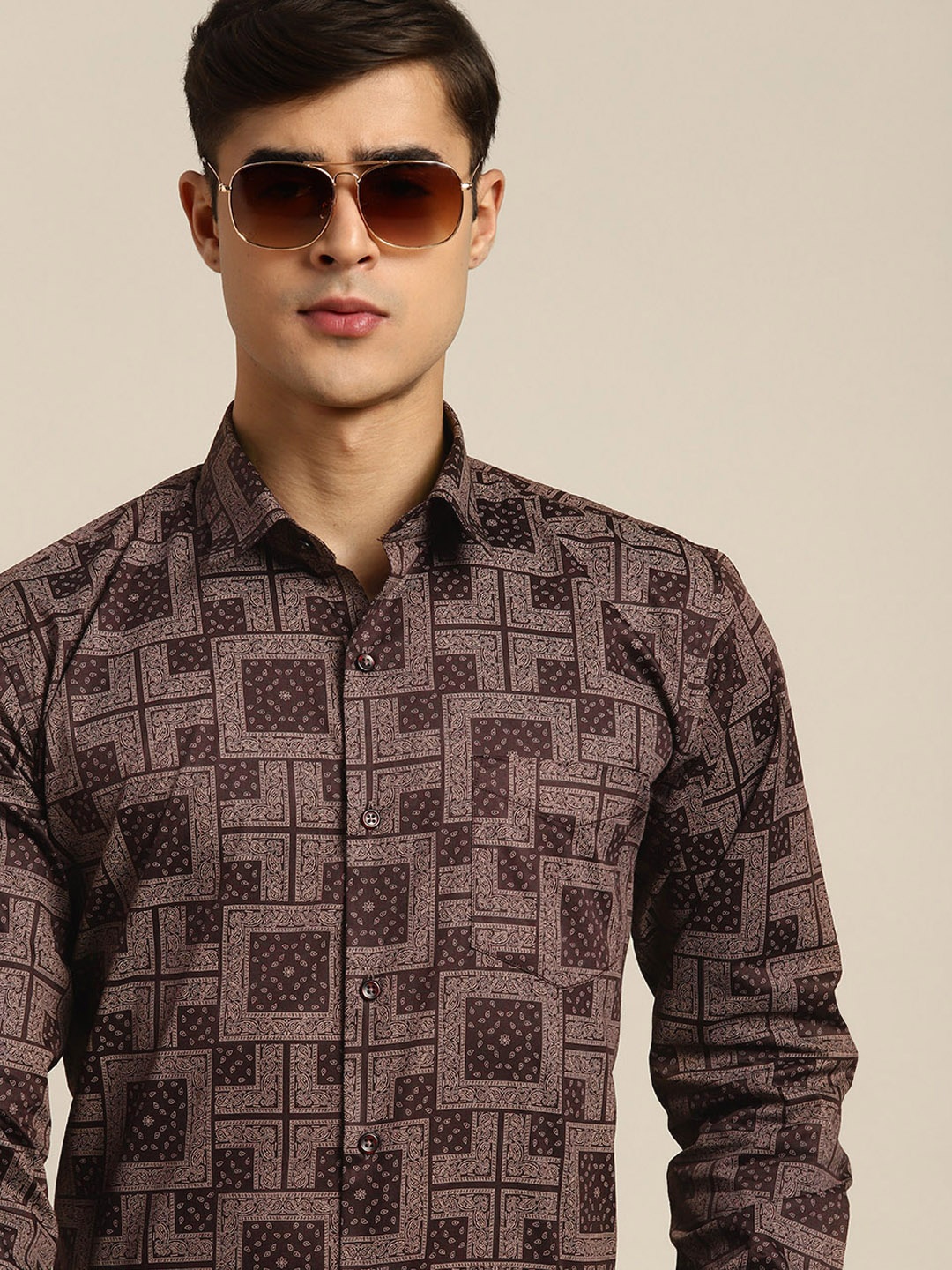 

Hancock Men Ethnic Motifs Printed Pure Cotton Satin Slim Fit Party Shirt, Burgundy