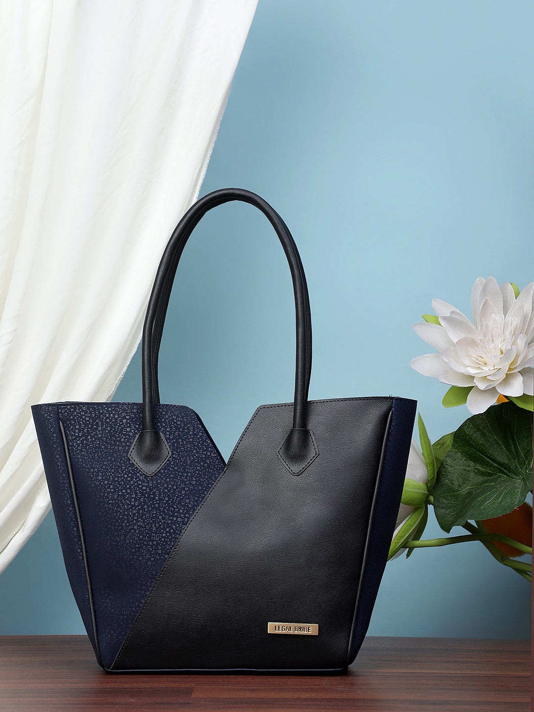 

LEGAL BRIBE Colourblocked Structured Handheld Bag, Blue