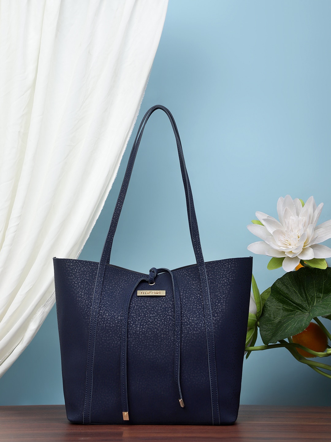 

LEGAL BRIBE Textured Shopper Handheld Bag, Blue