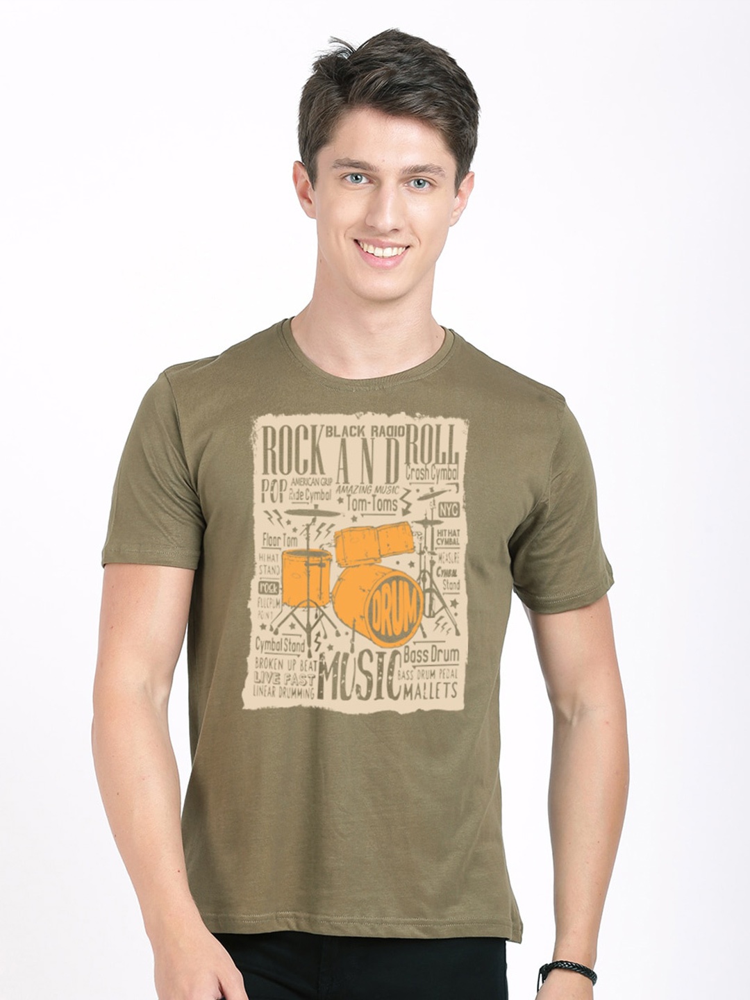 

BLACK RADIO Men Printed Slim Fit Pure Cotton T-shirt, Olive