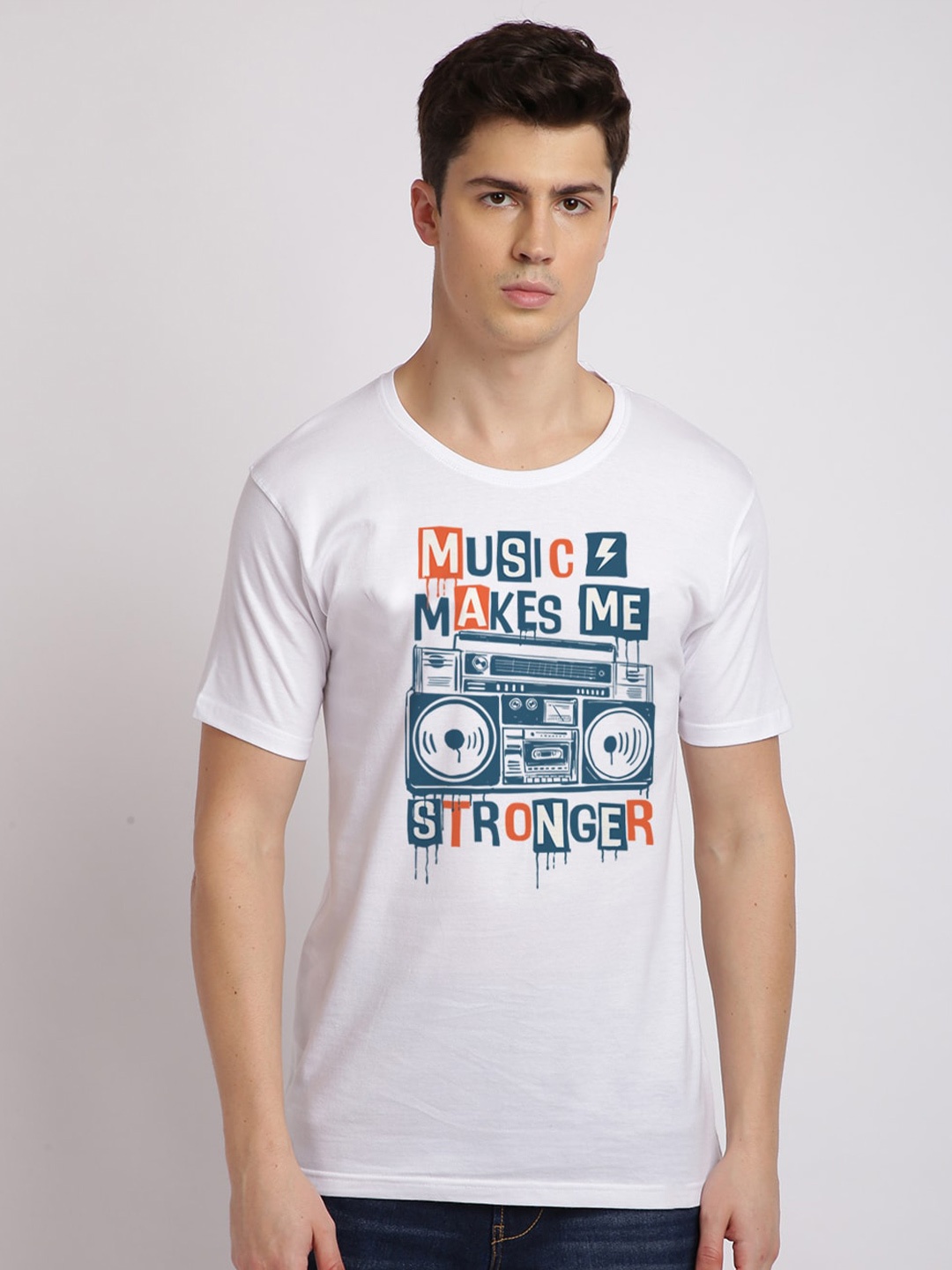 

BLACK RADIO Men Typography Printed Pure Cotton T-shirt, White