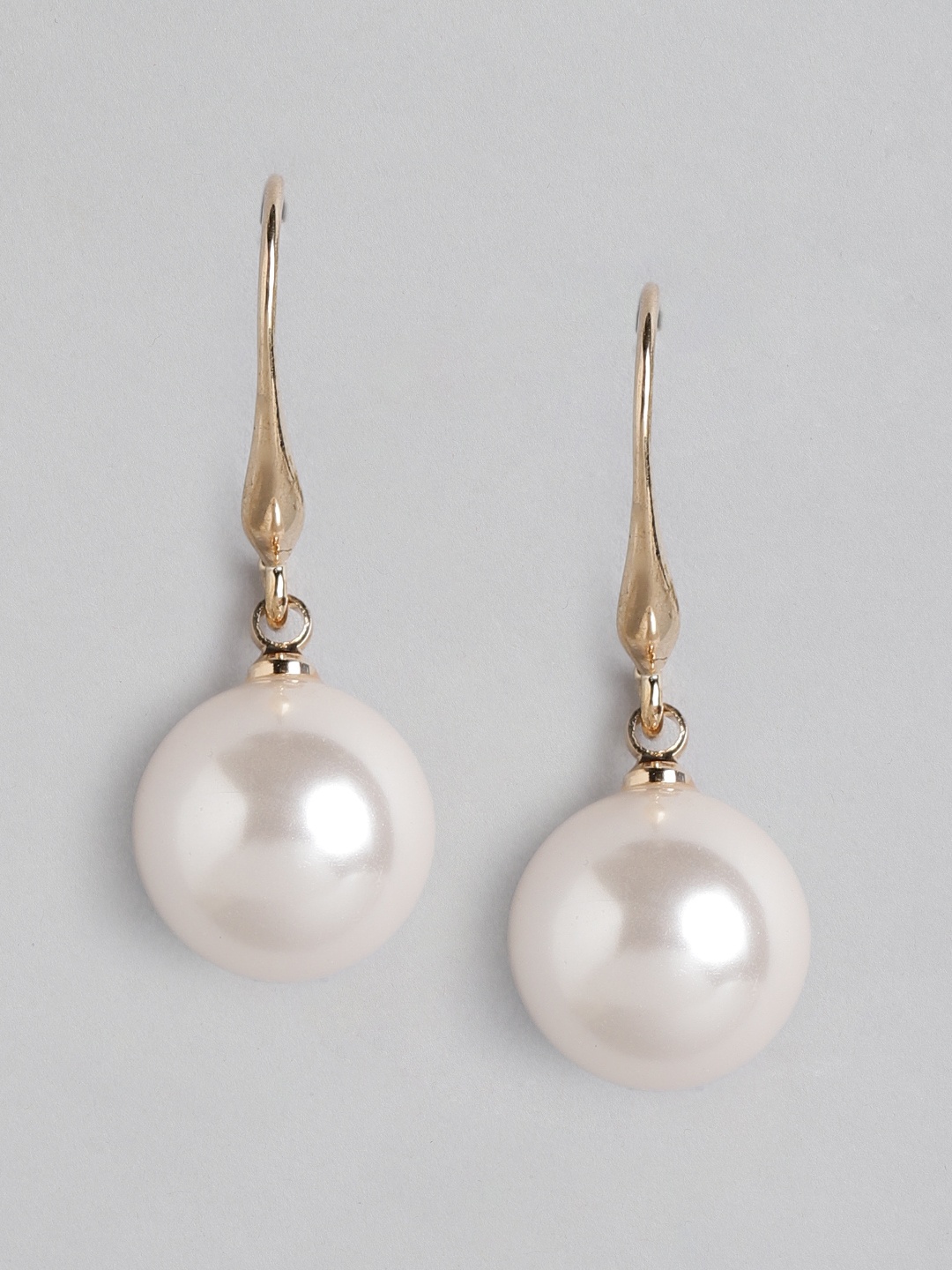 

Blueberry Woman Gold-Toned Pearl Contemporary Drop Earrings