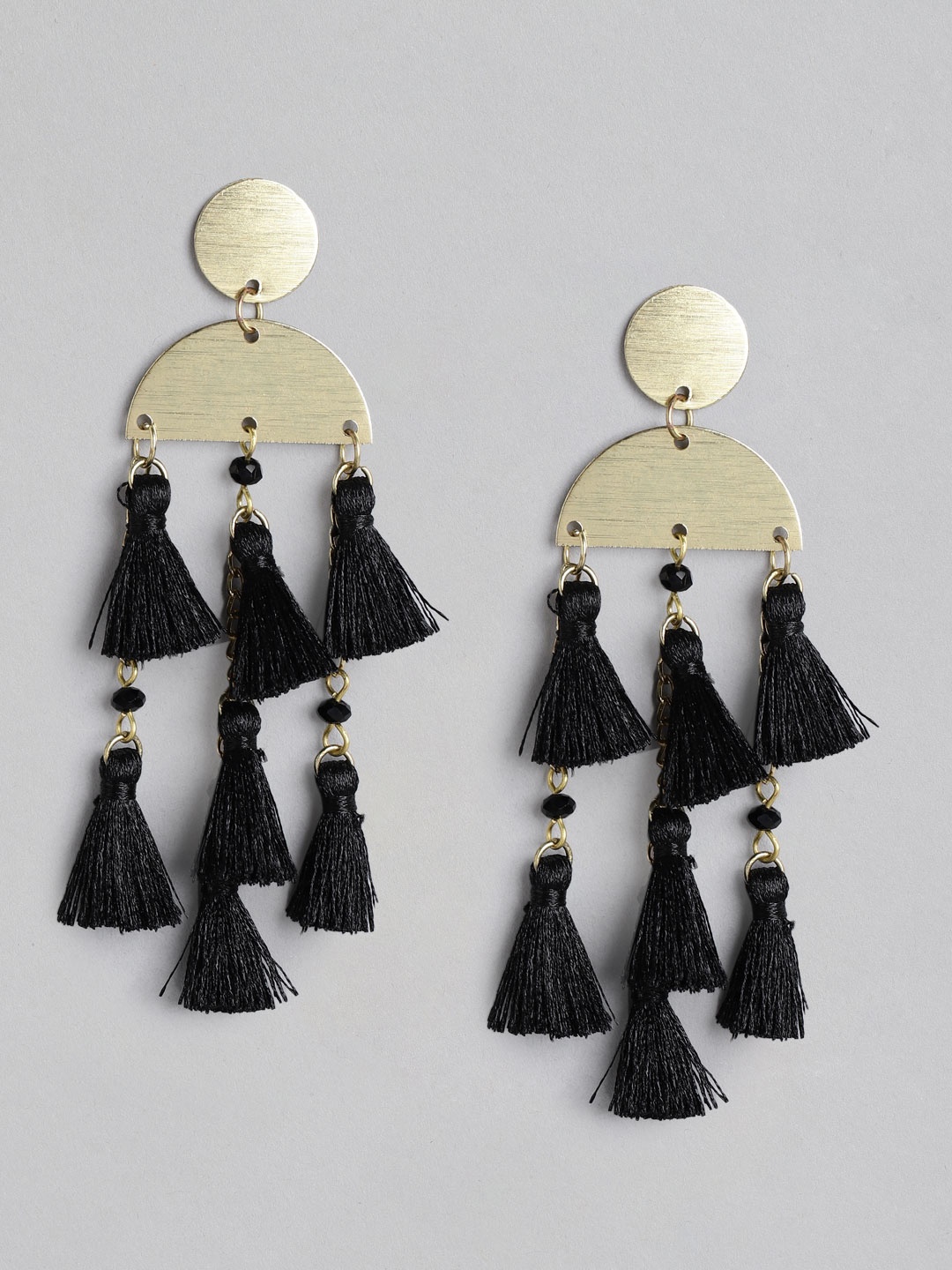 

Blueberry Woman Tassel Detail Drop Earrings, Black