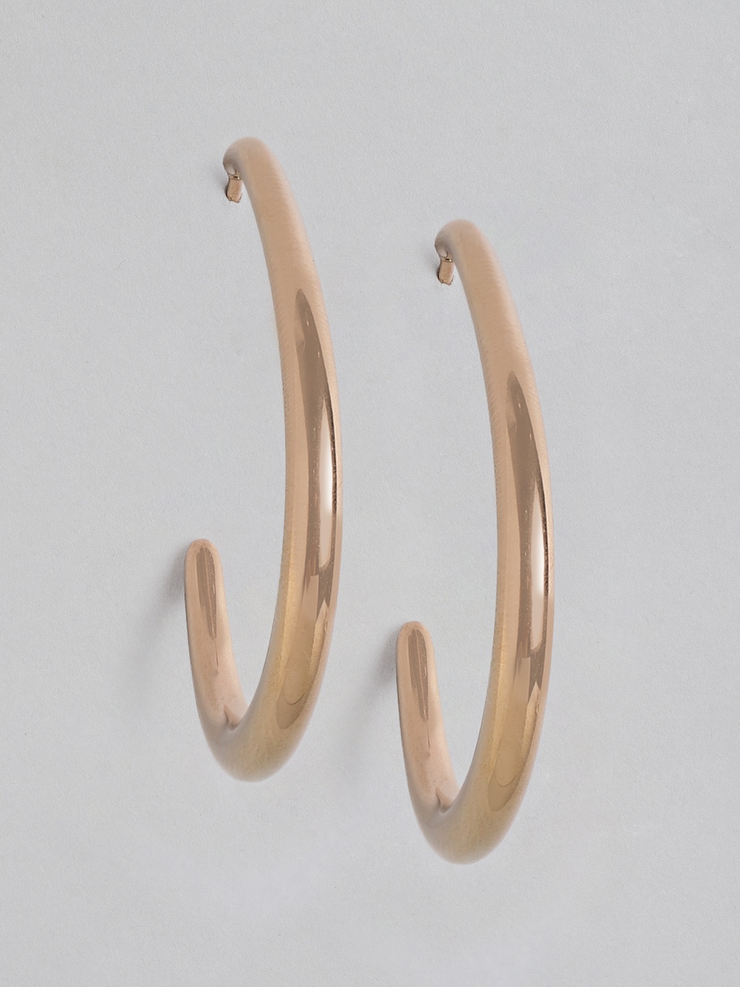 

Blueberry Woman Gold Plated Hoop Earring