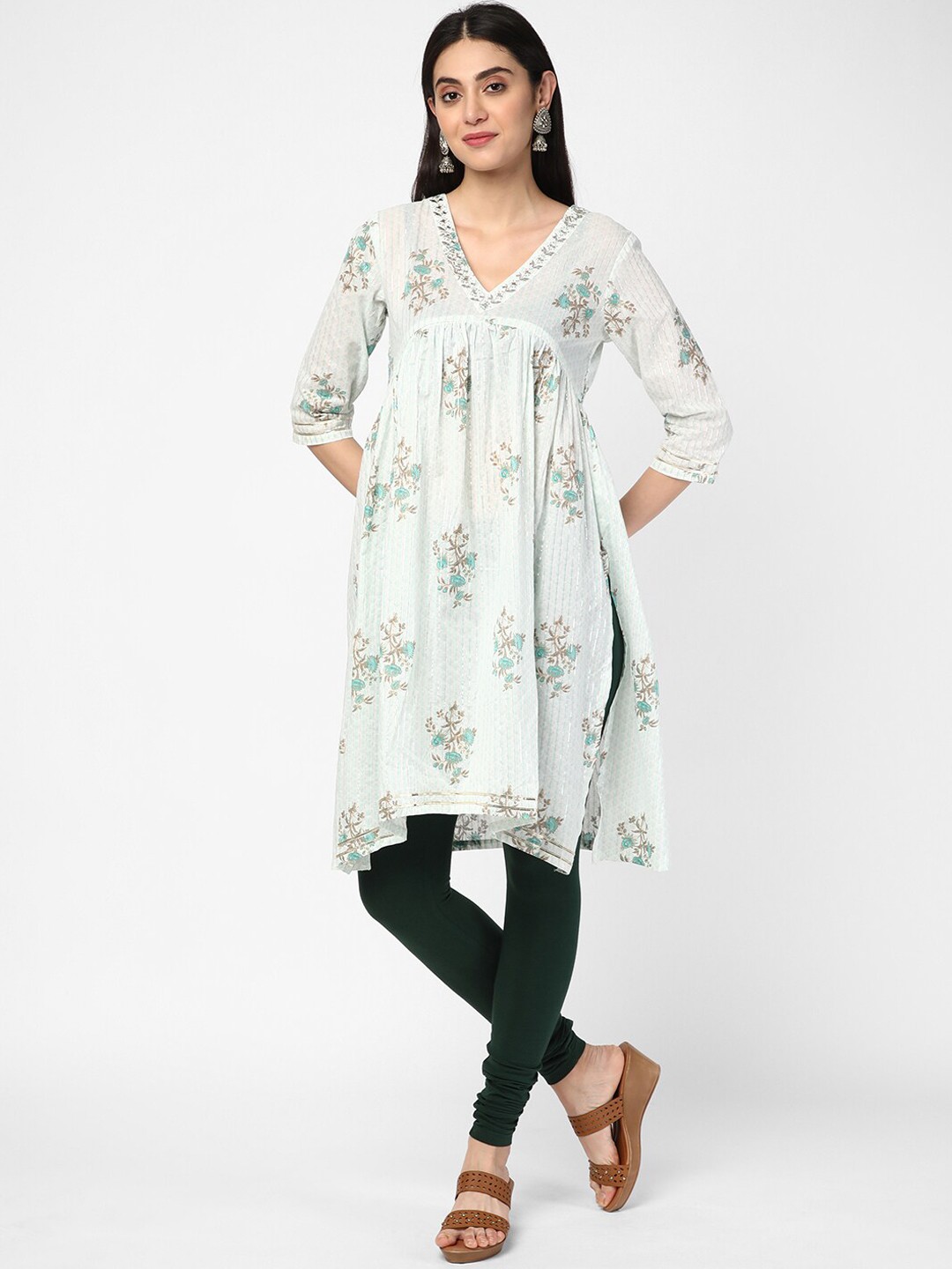 

R&B Women Green Floral Embroidered Flared Sleeves Anarkali Kurta