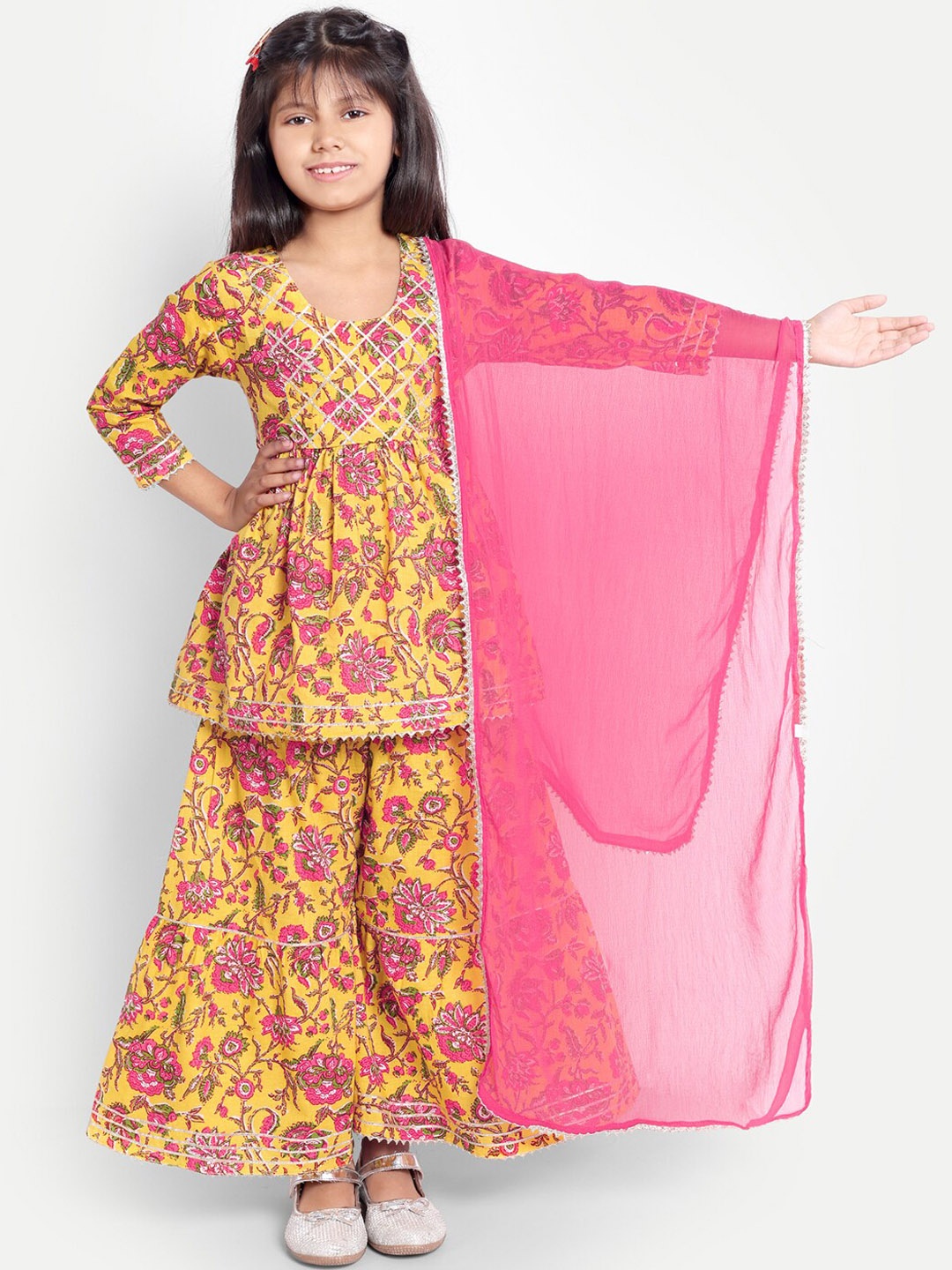 

Ka-mee Girls Floral Printed Pure Cotton Kurta with Sharara & Dupatta, Yellow