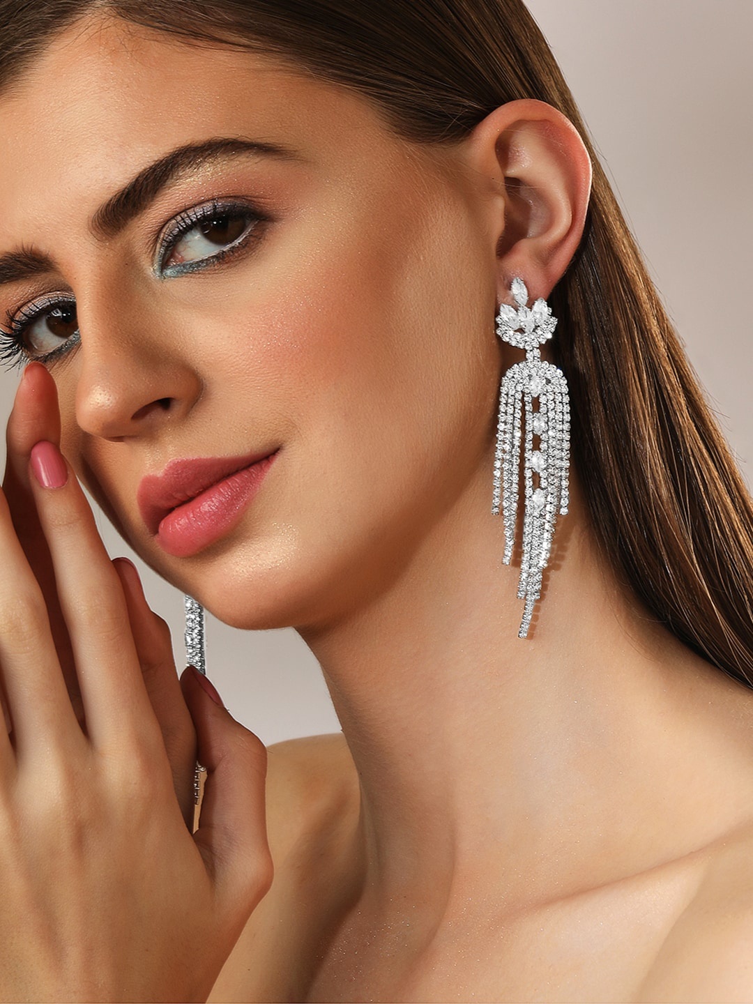 

Rubans Voguish Silver-Plated Contemporary Drop Earrings, White