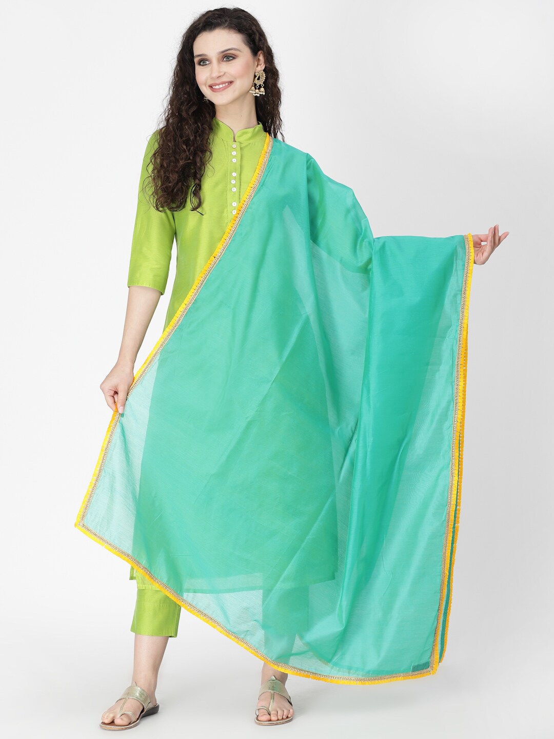 

Desi Weavess Women Regular Kurta with Trousers & Dupatta, Green
