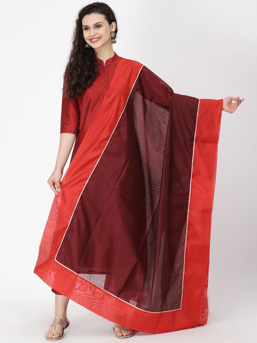 

Desi Weavess Women Regular Kurta with Trousers & Dupatta, Maroon