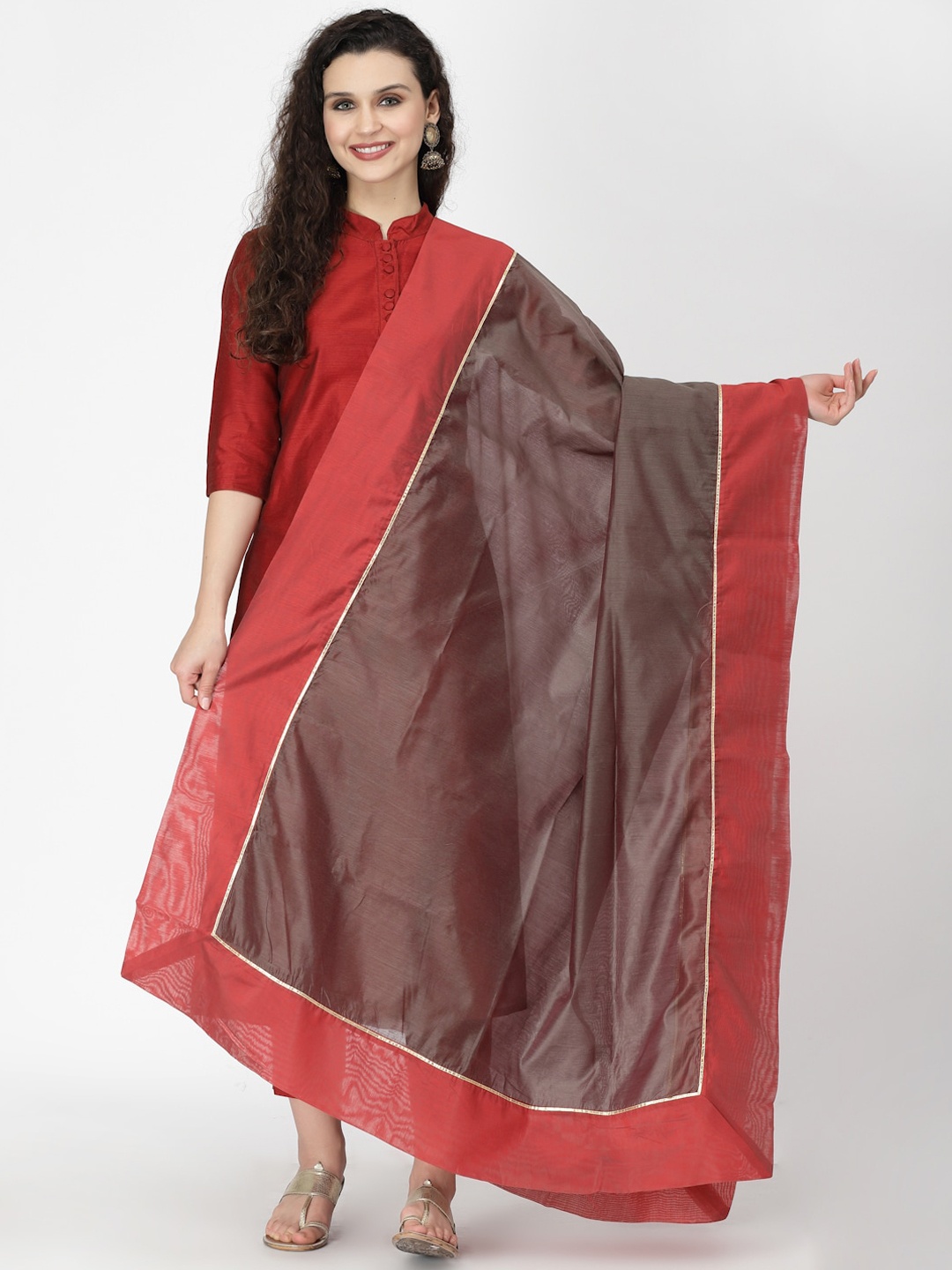 

Desi Weavess Women Regular Kurta with Trousers & Dupatta, Maroon