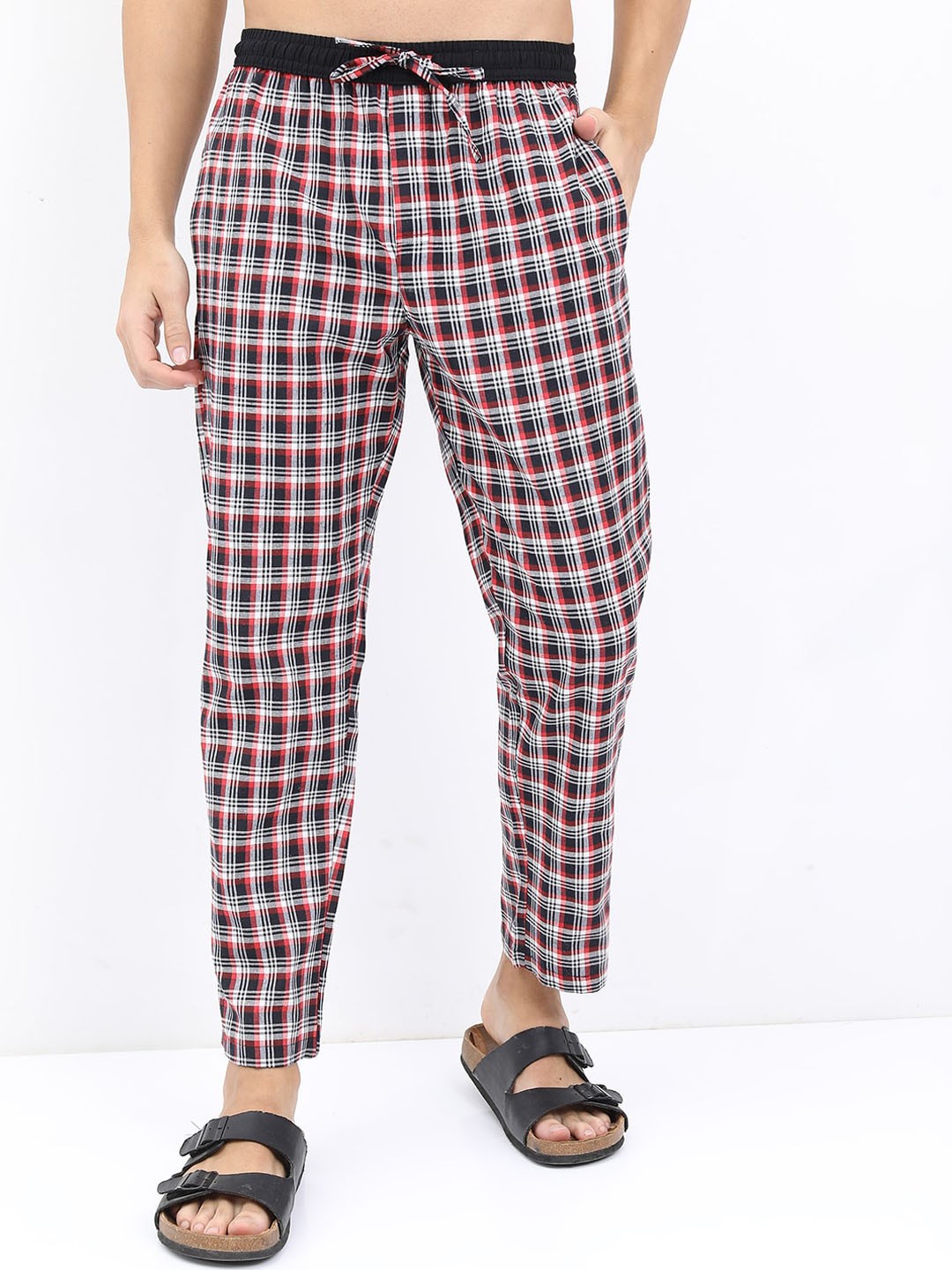 

HIGHLANDER Men Checked Lounge Pants, Red