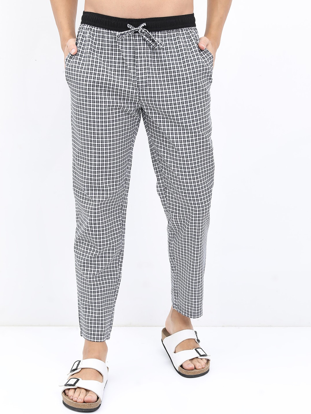 

HIGHLANDER Men Checked Mid-Rise Lounge Pants, White
