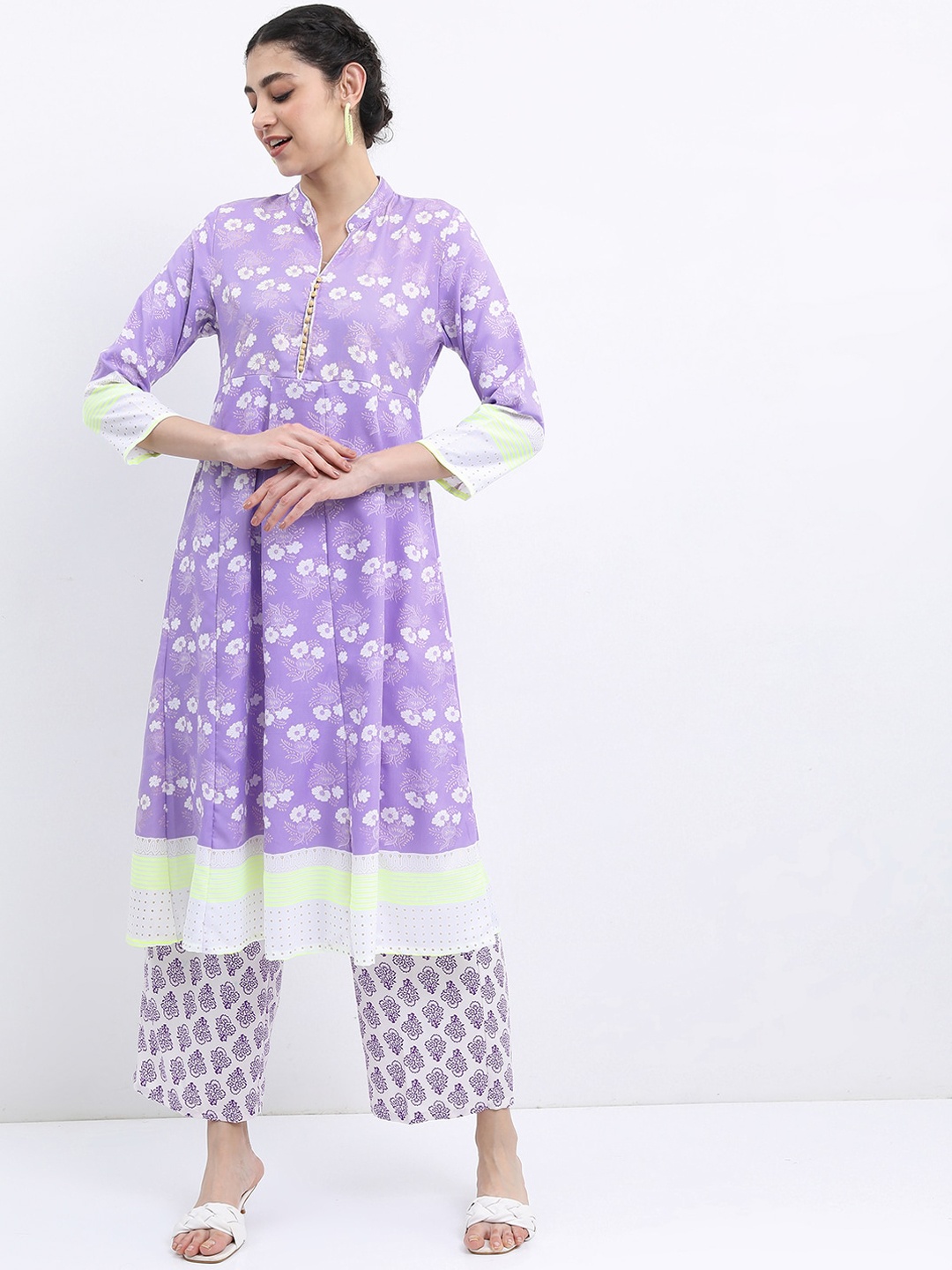 

Vishudh Mandarin Collar Ethnic Motifs Yoke Design Cotton Kurta, Mauve