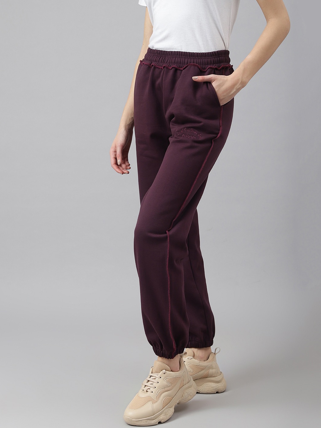 

Fitkin Women Logo-Embroidered Detail Fleece Relaxed-Fit Joggers, Purple