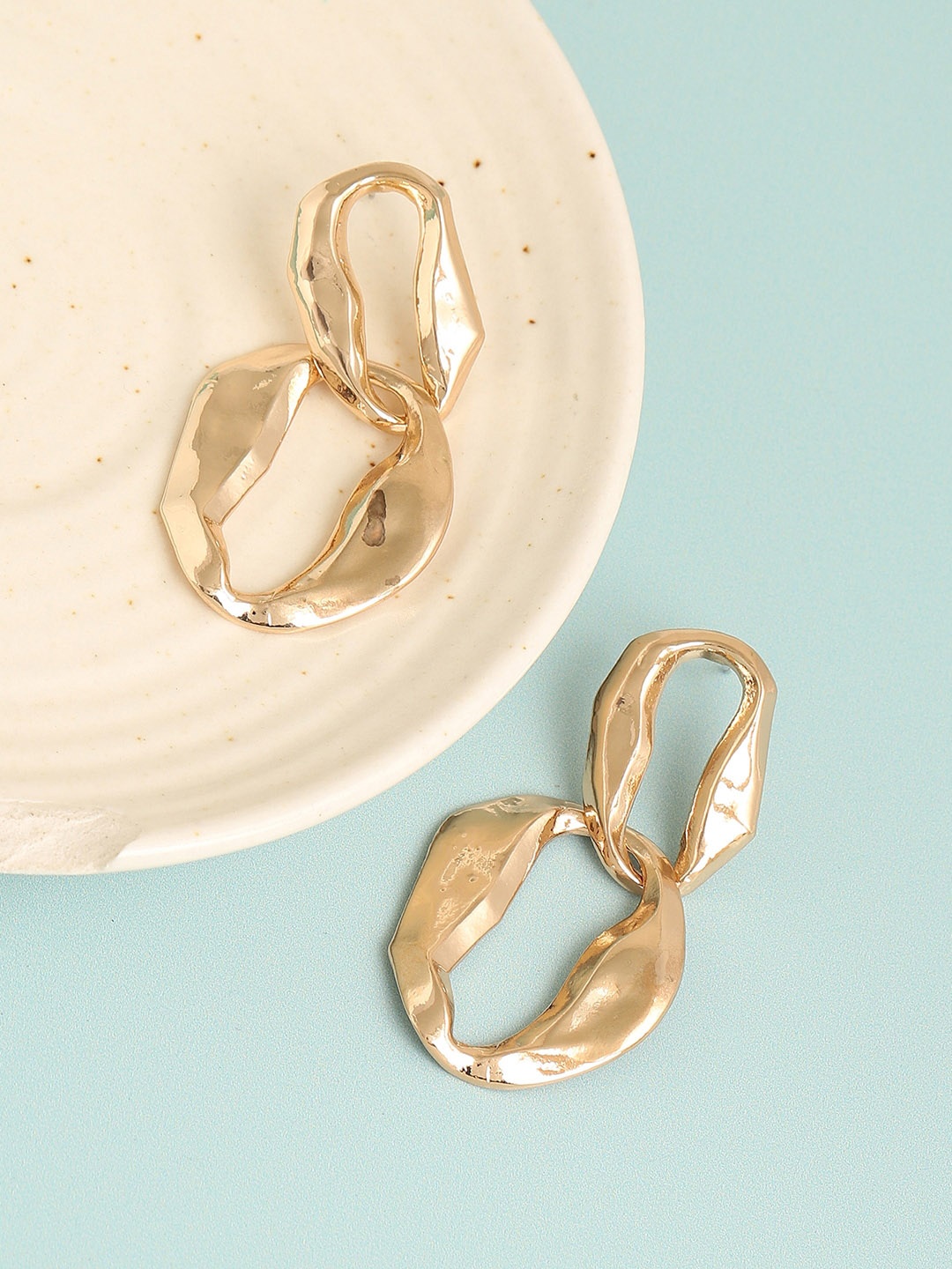 

SOHI Gold Plated Contemporary Drop Earrings