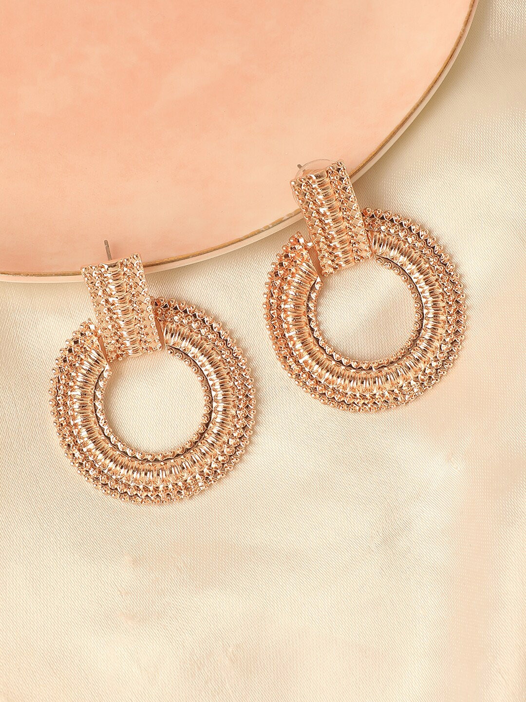 

SOHI Gold-Plated Circular Drop Earrings