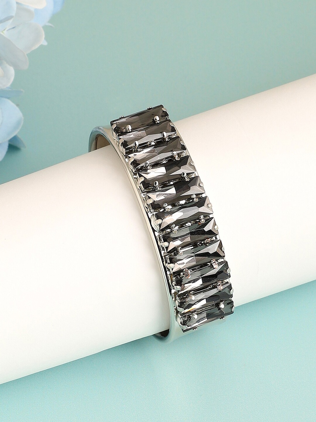 

SOHI Women Silver-Plated Cuff Bracelet, Grey