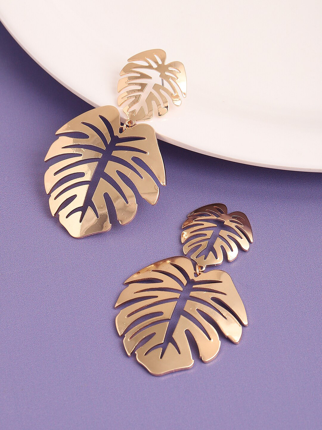 

SOHI Women Gold Plated Contemporary Drop Earrings