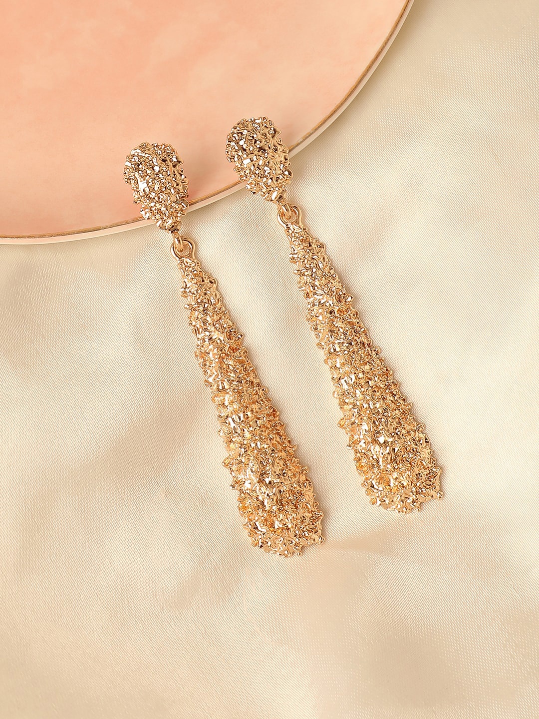 

SOHI Gold Plated Contemporary Drop Earrings