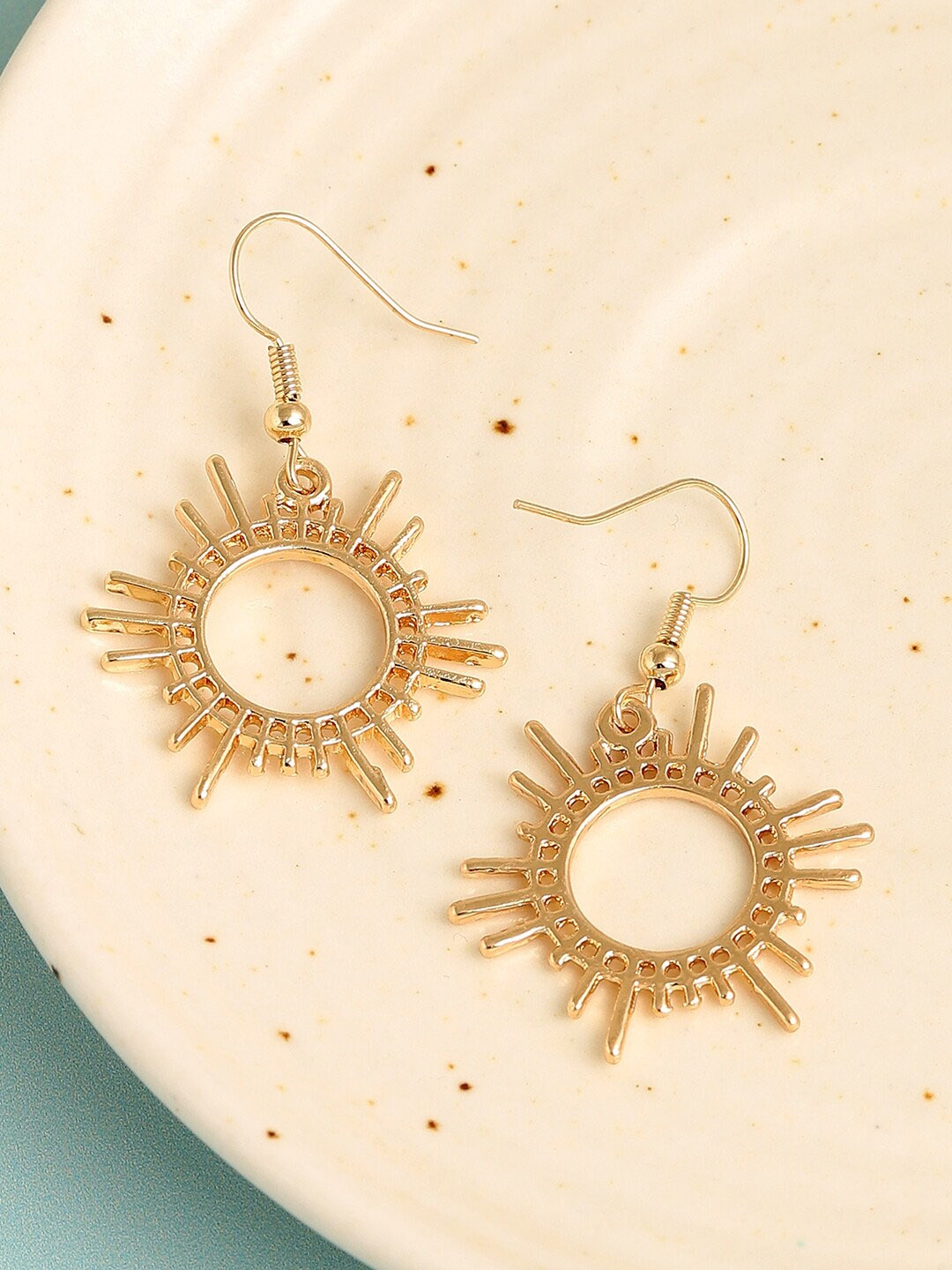 

SOHI Gold-Plated Contemporary Drop Earrings