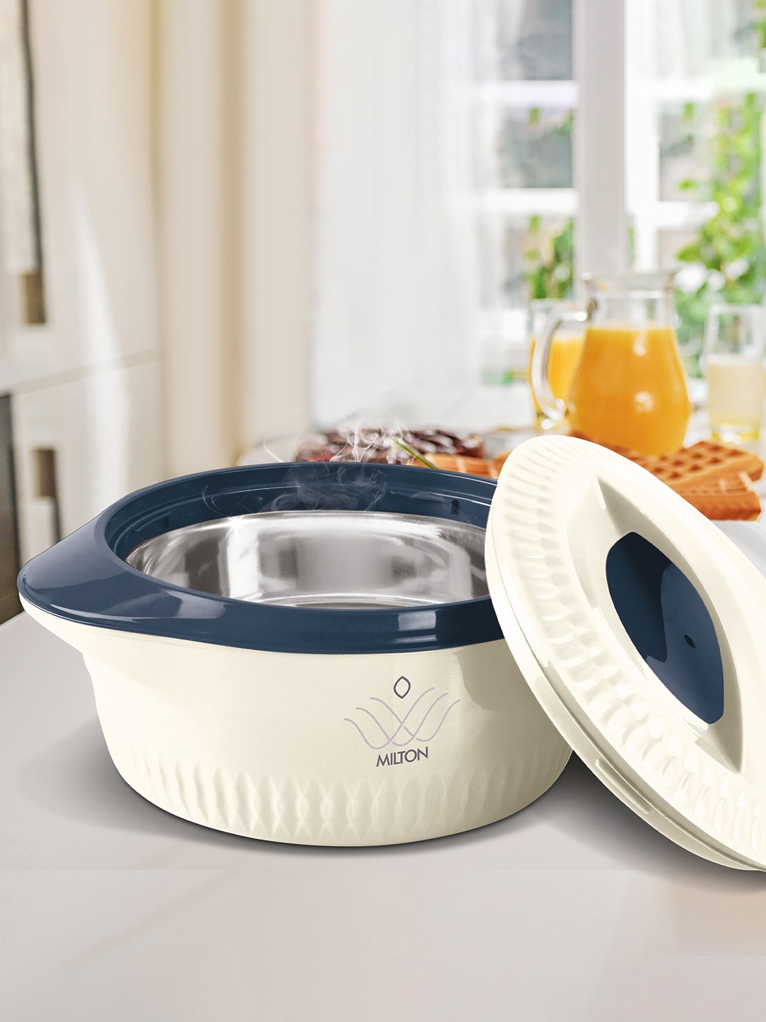

Milton Royal Jr. Cream Set Of 3 Insulated Stainless Steel Casseroles 410 ml 830 ml 1.27 L, Navy blue
